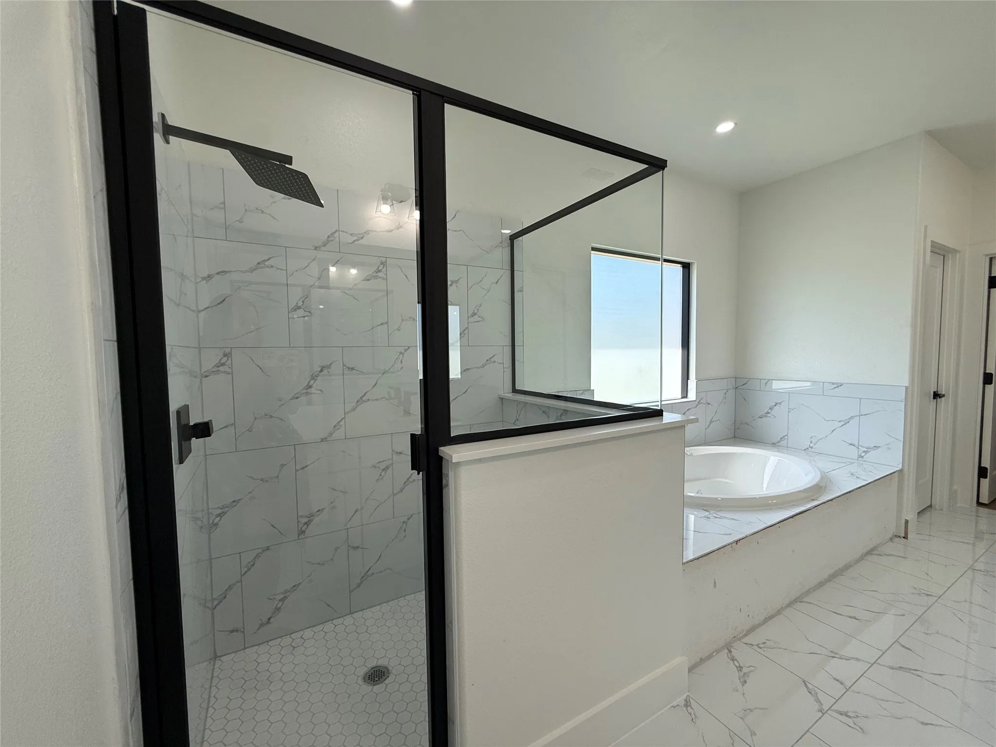 Single Family Residence For Sale in Parker County , 1057 Salvation Drive, Weatherford, Texas 76088, 3 Bedroom, 3 Bathroom, 2 Garage spaces, 2,454 Sqft, built in 2026, mls#21386143, Real Estate Agent in Weatherford, Homes For Sale in Parker county, Homes For Sale in Weatherford, Realtor in Weatherford Texas, Real Estate Brokerage Independent Realty Texas, Luminita Cordes Realtor
