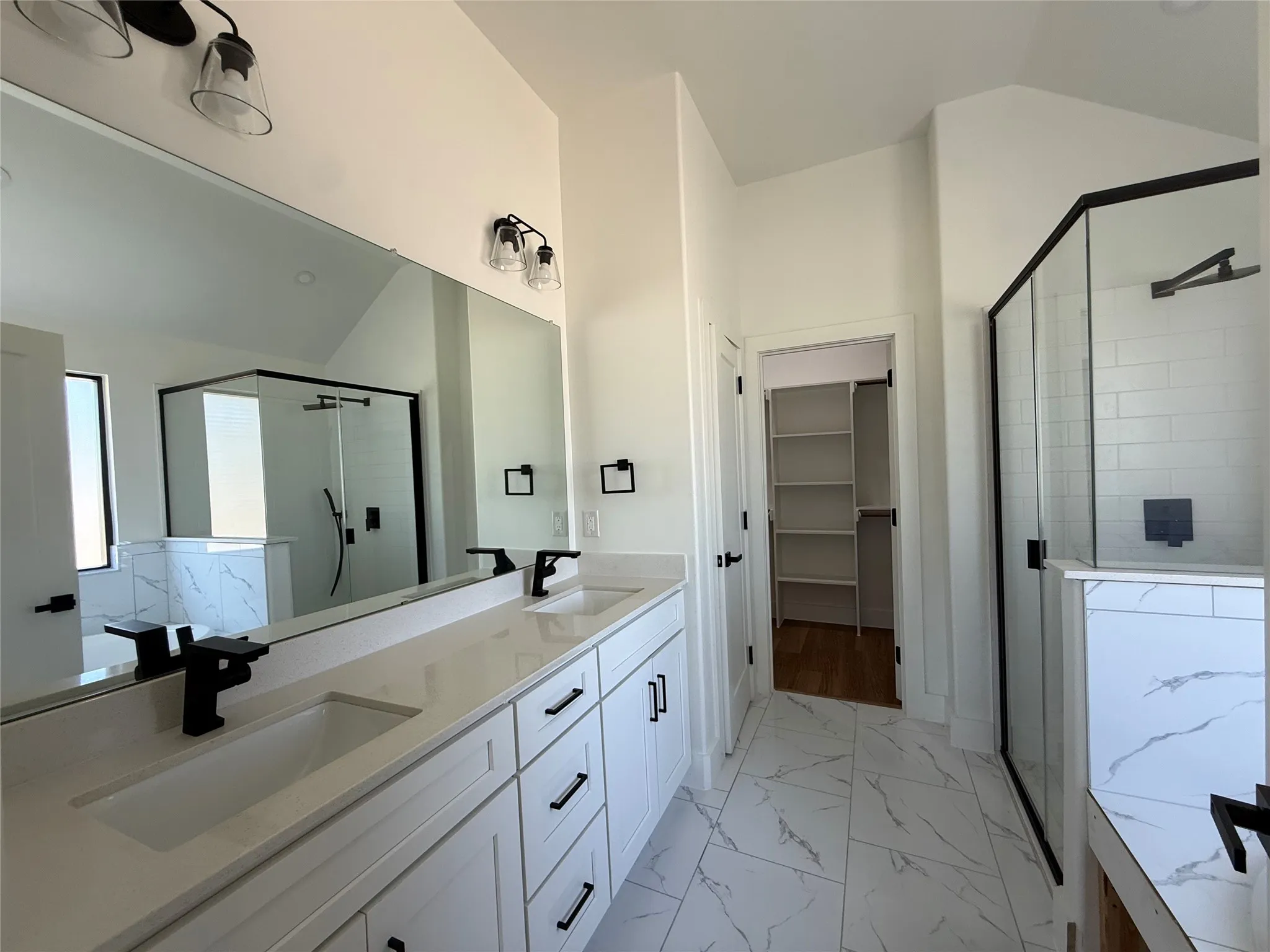 Single Family Residence For Sale in Parker County , 1033 Salvation Drive, Weatherford, Texas 76088, 4 Bedroom, 2 Bathroom, 2 Garage spaces, 1,896 Sqft, built in 2026, mls#21386177, Real Estate Agent in Weatherford, Homes For Sale in Parker county, Homes For Sale in Weatherford, Realtor in Weatherford Texas, Real Estate Brokerage Independent Realty Texas, Luminita Cordes Realtor