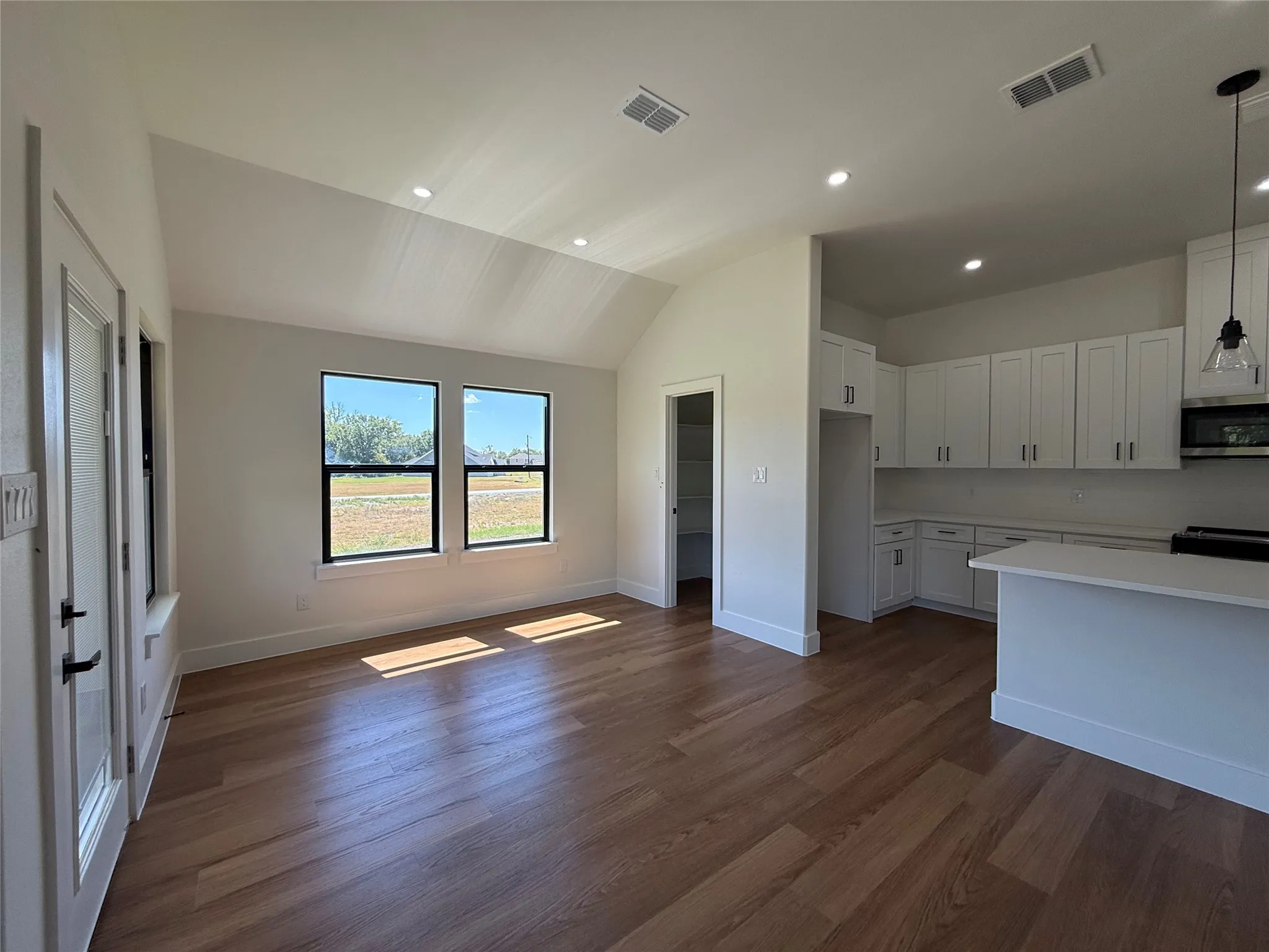 Single Family Residence For Sale in Parker County , 1033 Salvation Drive, Weatherford, Texas 76088, 4 Bedroom, 2 Bathroom, 2 Garage spaces, 1,896 Sqft, built in 2026, mls#21386177, Real Estate Agent in Weatherford, Homes For Sale in Parker county, Homes For Sale in Weatherford, Realtor in Weatherford Texas, Real Estate Brokerage Independent Realty Texas, Luminita Cordes Realtor