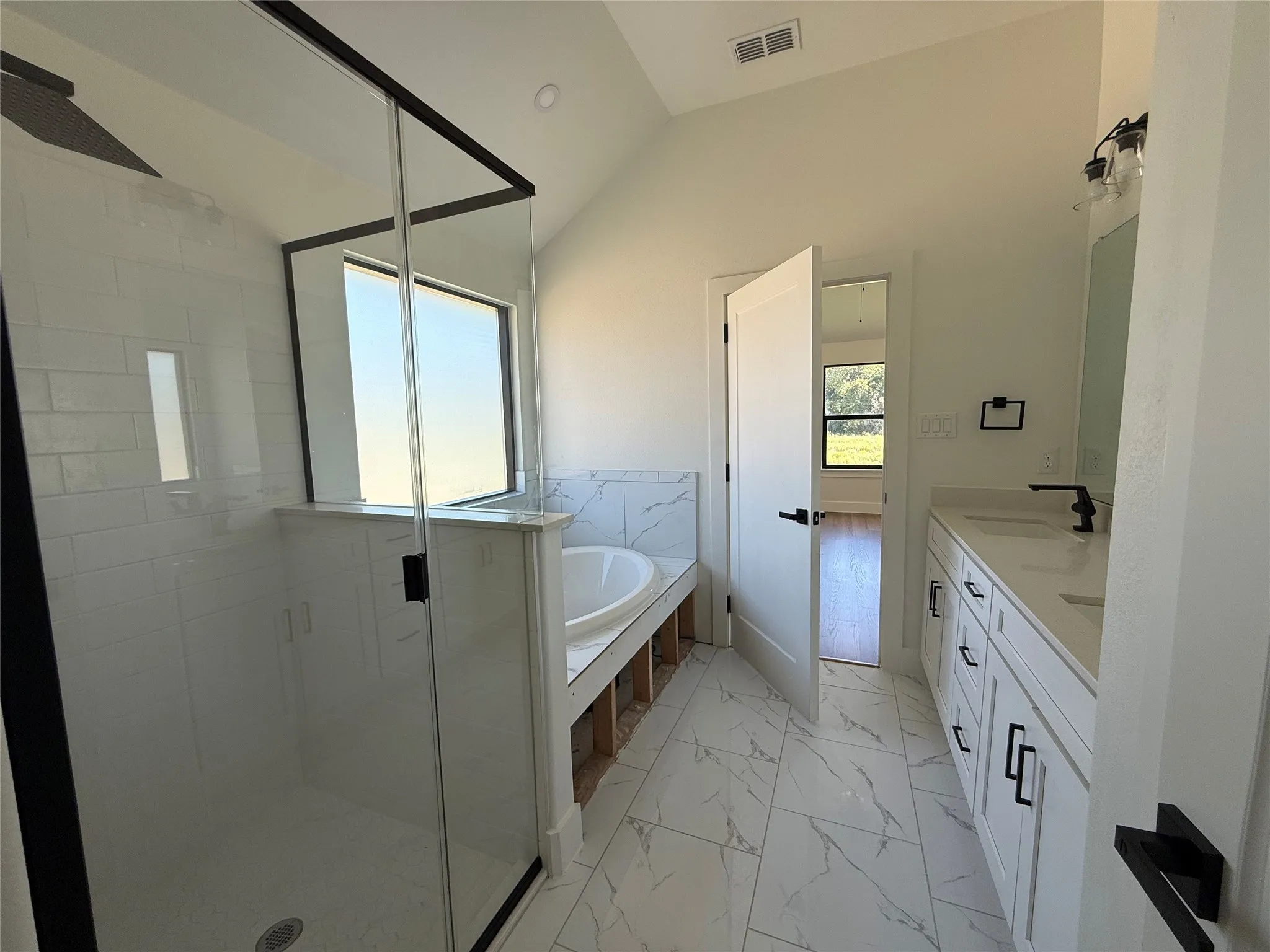 Single Family Residence For Sale in Parker County , 1033 Salvation Drive, Weatherford, Texas 76088, 4 Bedroom, 2 Bathroom, 2 Garage spaces, 1,896 Sqft, built in 2026, mls#21386177, Real Estate Agent in Weatherford, Homes For Sale in Parker county, Homes For Sale in Weatherford, Realtor in Weatherford Texas, Real Estate Brokerage Independent Realty Texas, Luminita Cordes Realtor