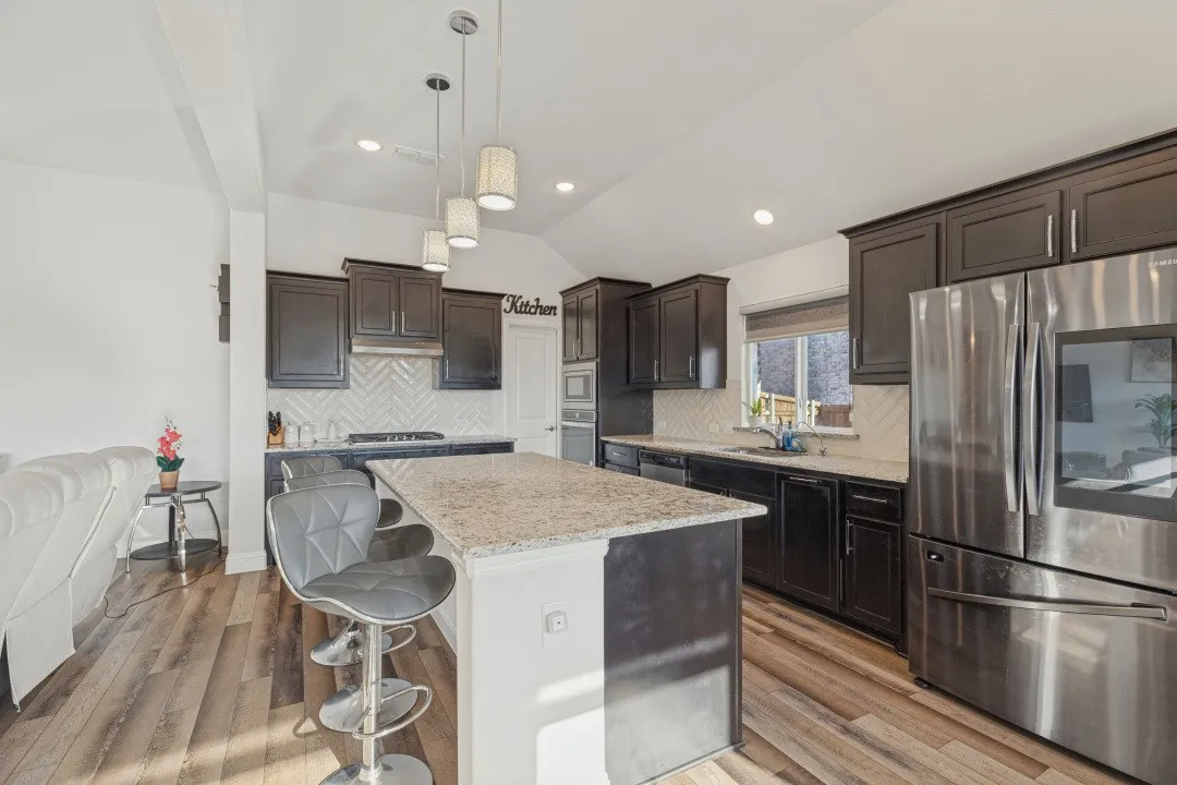 Single Family Residence For Sale in Collin County , 2225 Poppy Valley Lane, Melissa, Texas 75454, 4 Bedroom, 3 Bathroom, 2 Garage spaces, 2,398 Sqft, built in 2022, mls#21394085, Real Estate Agent in Melissa, Homes For Sale in Collin county, Homes For Sale in Melissa, Realtor in Melissa Texas, Real Estate Brokerage Independent Realty Texas, Luminita Cordes Realtor