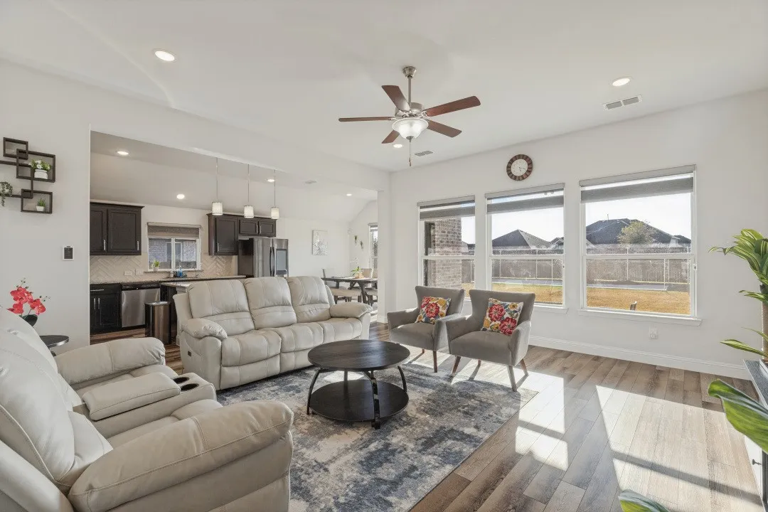 Single Family Residence For Sale in Collin County , 2225 Poppy Valley Lane, Melissa, Texas 75454, 4 Bedroom, 3 Bathroom, 2 Garage spaces, 2,398 Sqft, built in 2022, mls#21394085, Real Estate Agent in Melissa, Homes For Sale in Collin county, Homes For Sale in Melissa, Realtor in Melissa Texas, Real Estate Brokerage Independent Realty Texas, Luminita Cordes Realtor