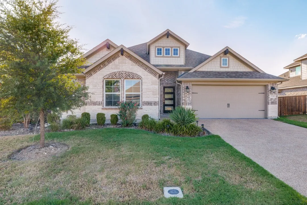 Single Family Residence For Sale in Collin County , 2225 Poppy Valley Lane, Melissa, Texas 75454, 4 Bedroom, 3 Bathroom, 2 Garage spaces, 2,398 Sqft, built in 2022, mls#21394085, Real Estate Agent in Melissa, Homes For Sale in Collin county, Homes For Sale in Melissa, Realtor in Melissa Texas, Real Estate Brokerage Independent Realty Texas, Luminita Cordes Realtor