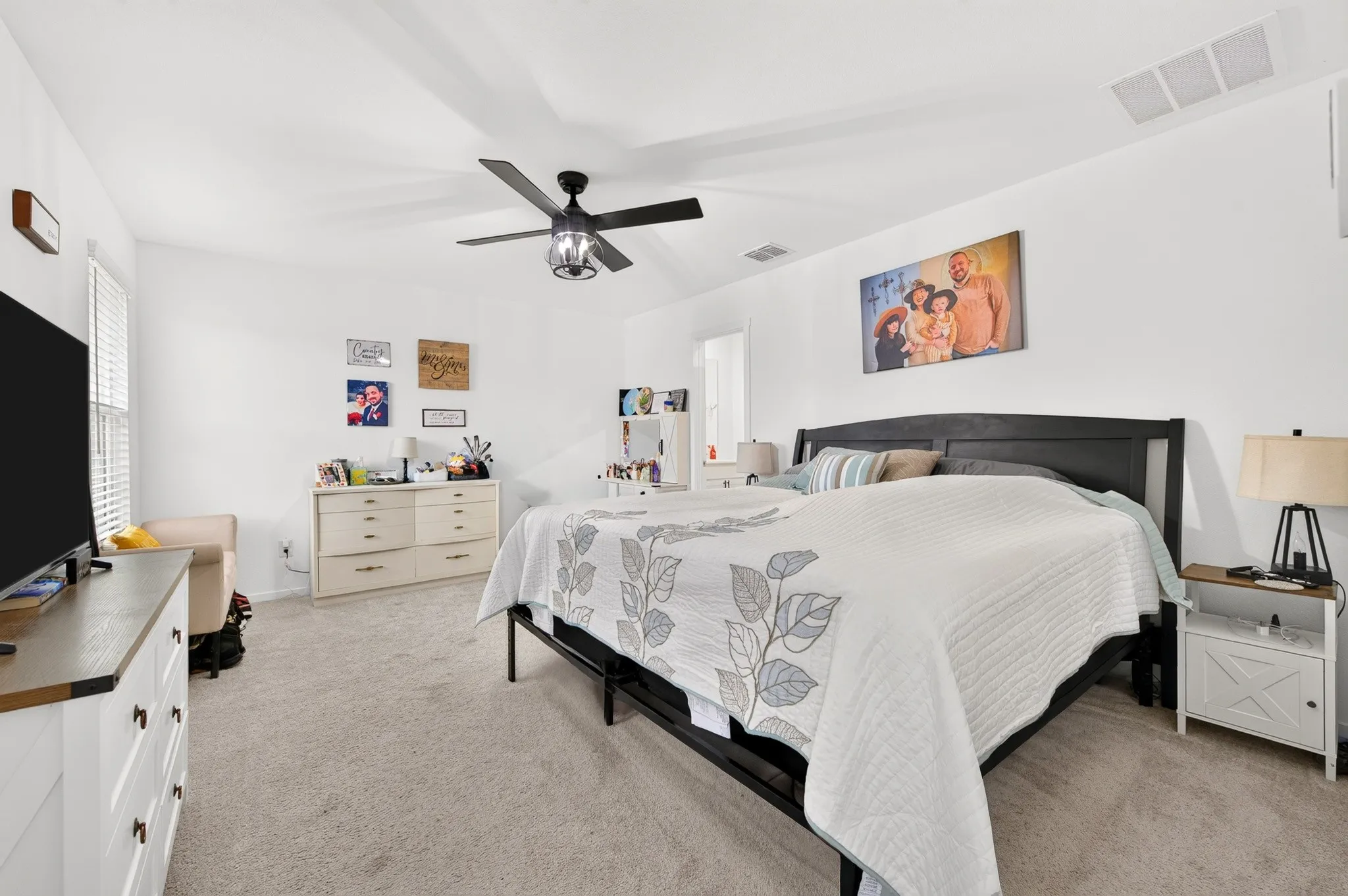 Single Family Residence For Sale in Denton County , 15232 Mariachi Road, Fort Worth, Texas 76052, 4 Bedroom, 2 Bathroom, 2 Garage spaces, 1,720 Sqft, built in 2025, mls#21394447, Real Estate Agent in Fort Worth, Homes For Sale in Denton county, Homes For Sale in Fort Worth, Realtor in Fort Worth Texas, Real Estate Brokerage Independent Realty Texas, Luminita Cordes Realtor