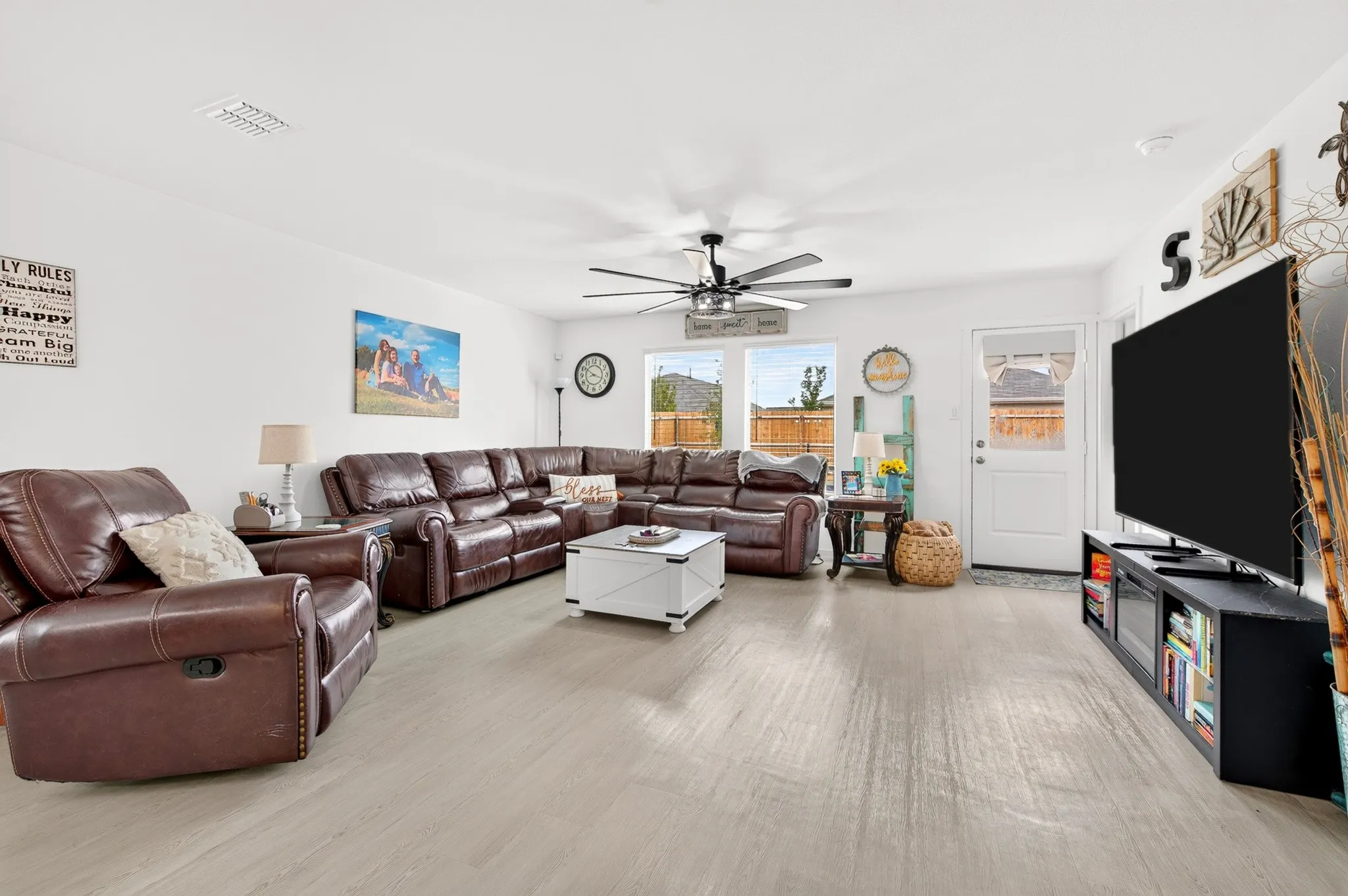Single Family Residence For Sale in Denton County , 15232 Mariachi Road, Fort Worth, Texas 76052, 4 Bedroom, 2 Bathroom, 2 Garage spaces, 1,720 Sqft, built in 2025, mls#21394447, Real Estate Agent in Fort Worth, Homes For Sale in Denton county, Homes For Sale in Fort Worth, Realtor in Fort Worth Texas, Real Estate Brokerage Independent Realty Texas, Luminita Cordes Realtor