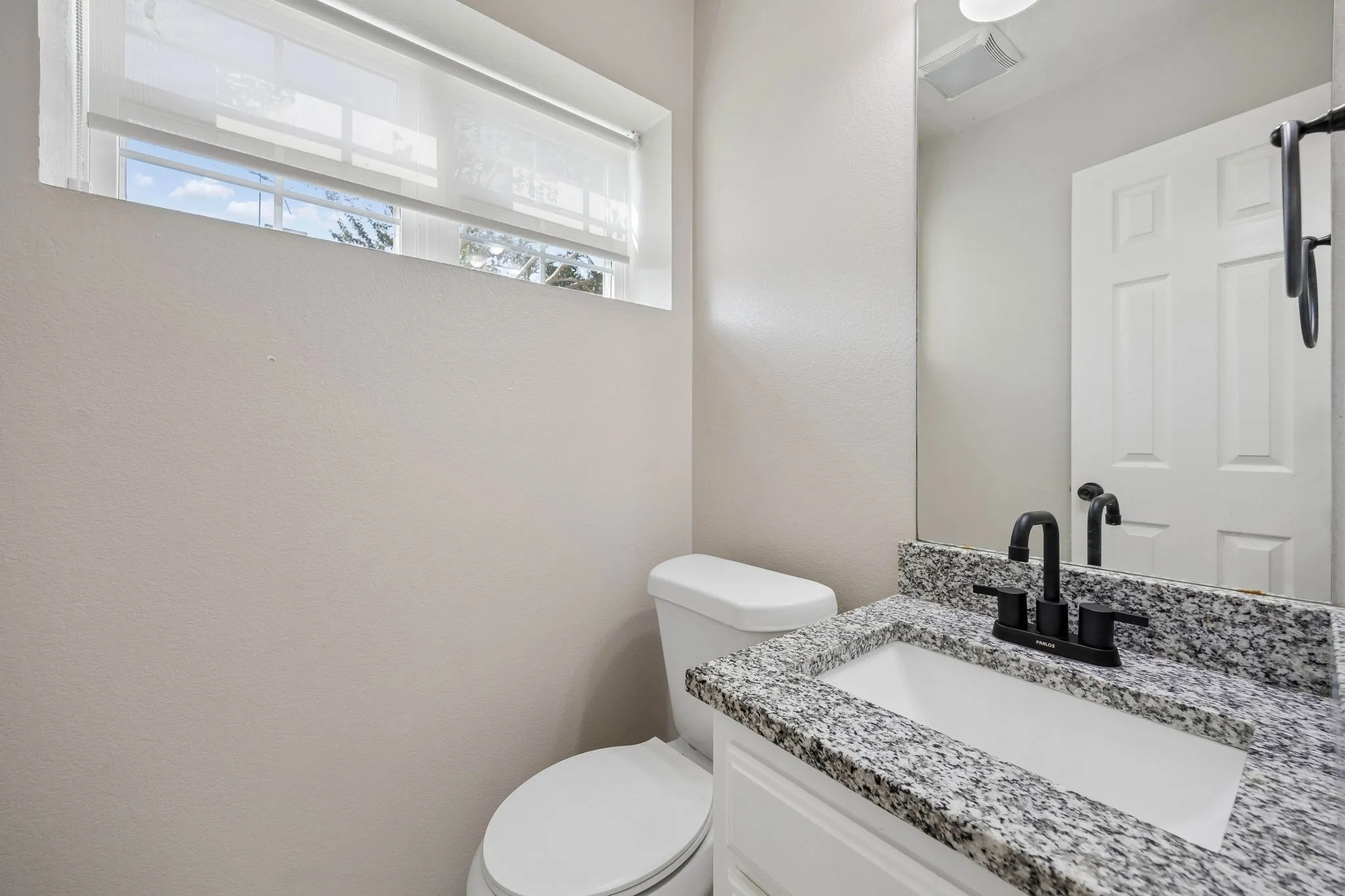 Single Family Residence For Sale in Dallas County , 1605 Versailles Drive, Richardson, Texas 75081, 4 Bedroom, 3 Bathroom, 2 Garage spaces, 1,883 Sqft, built in 1977, mls#21391176, Real Estate Agent in Richardson, Homes For Sale in Dallas county, Homes For Sale in Richardson, Realtor in Richardson Texas, Real Estate Brokerage Independent Realty Texas, Luminita Cordes Realtor