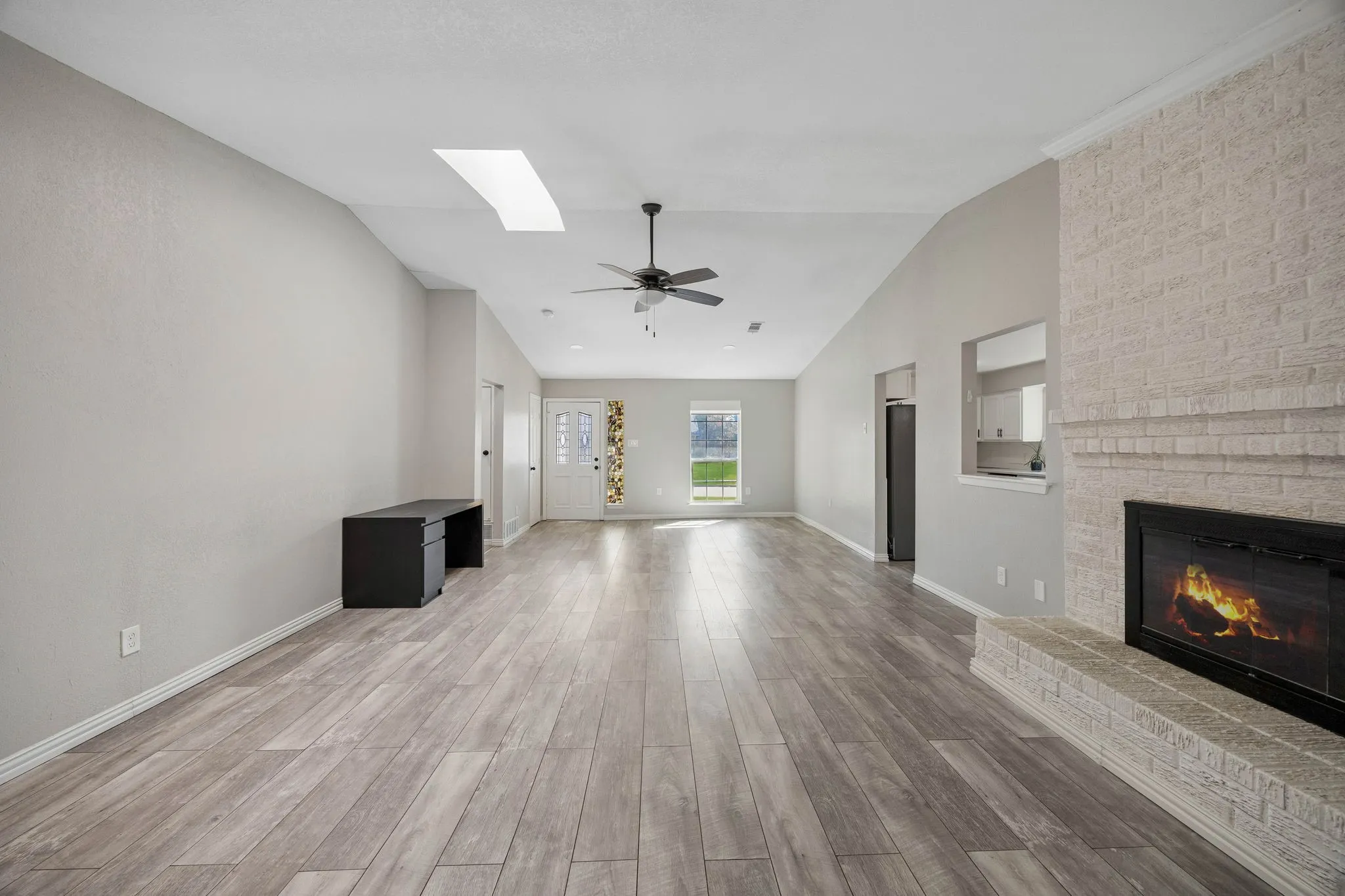 Single Family Residence For Sale in Dallas County , 1605 Versailles Drive, Richardson, Texas 75081, 4 Bedroom, 3 Bathroom, 2 Garage spaces, 1,883 Sqft, built in 1977, mls#21391176, Real Estate Agent in Richardson, Homes For Sale in Dallas county, Homes For Sale in Richardson, Realtor in Richardson Texas, Real Estate Brokerage Independent Realty Texas, Luminita Cordes Realtor