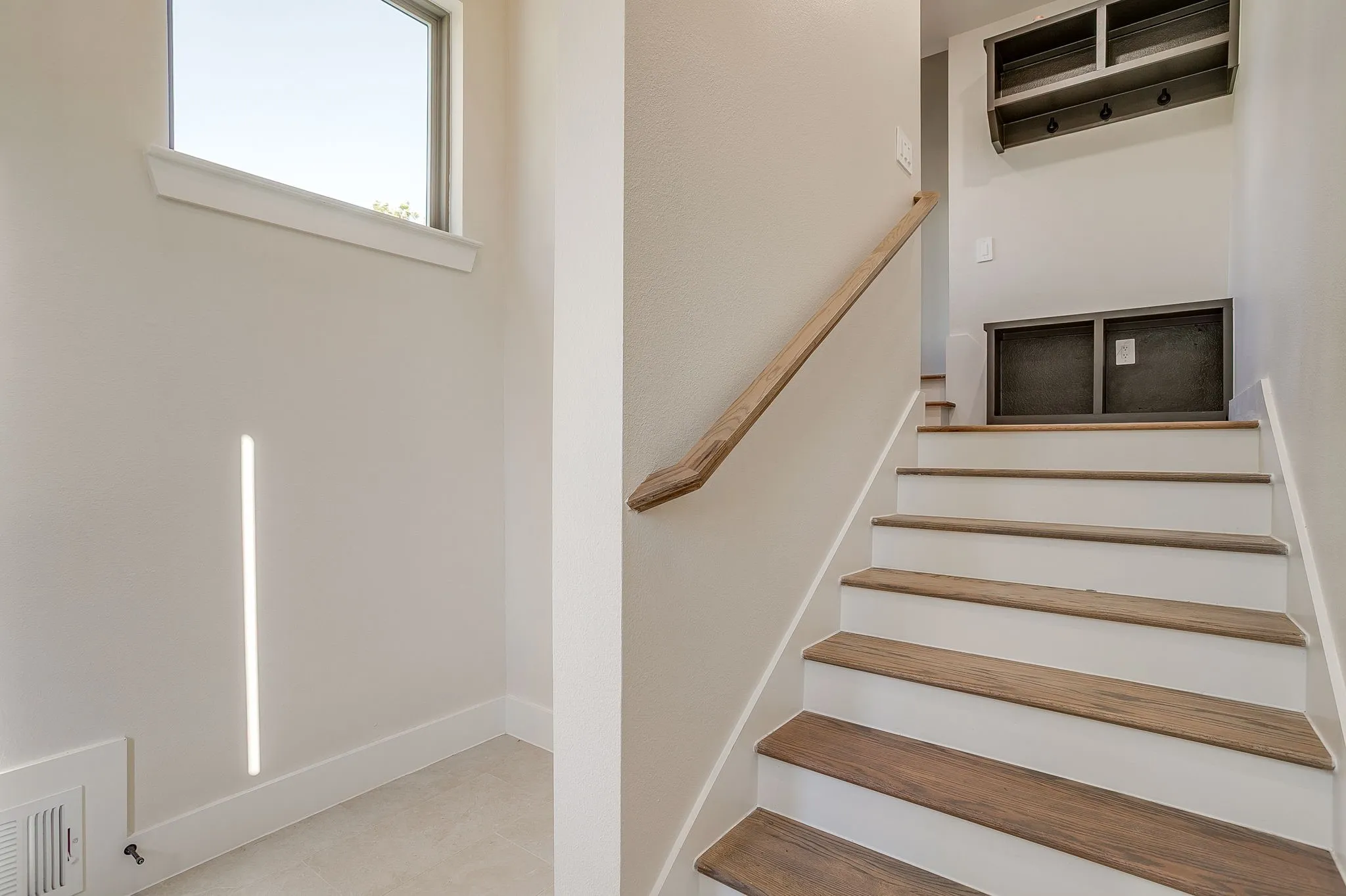 Condominium For Rent in Tarrant County , 2820 Weisenberger Street 104, Fort Worth, Texas 76107, 2 Bedroom, 3 Bathroom, 2 Garage spaces, 1,628 Sqft, built in 2025, mls#21394423, Real Estate Agent in Fort Worth, Homes For Rent in Tarrant county, Homes For Rent in Fort Worth, Realtor in Fort Worth Texas, Real Estate Brokerage Independent Realty Texas, Luminita Cordes Realtor