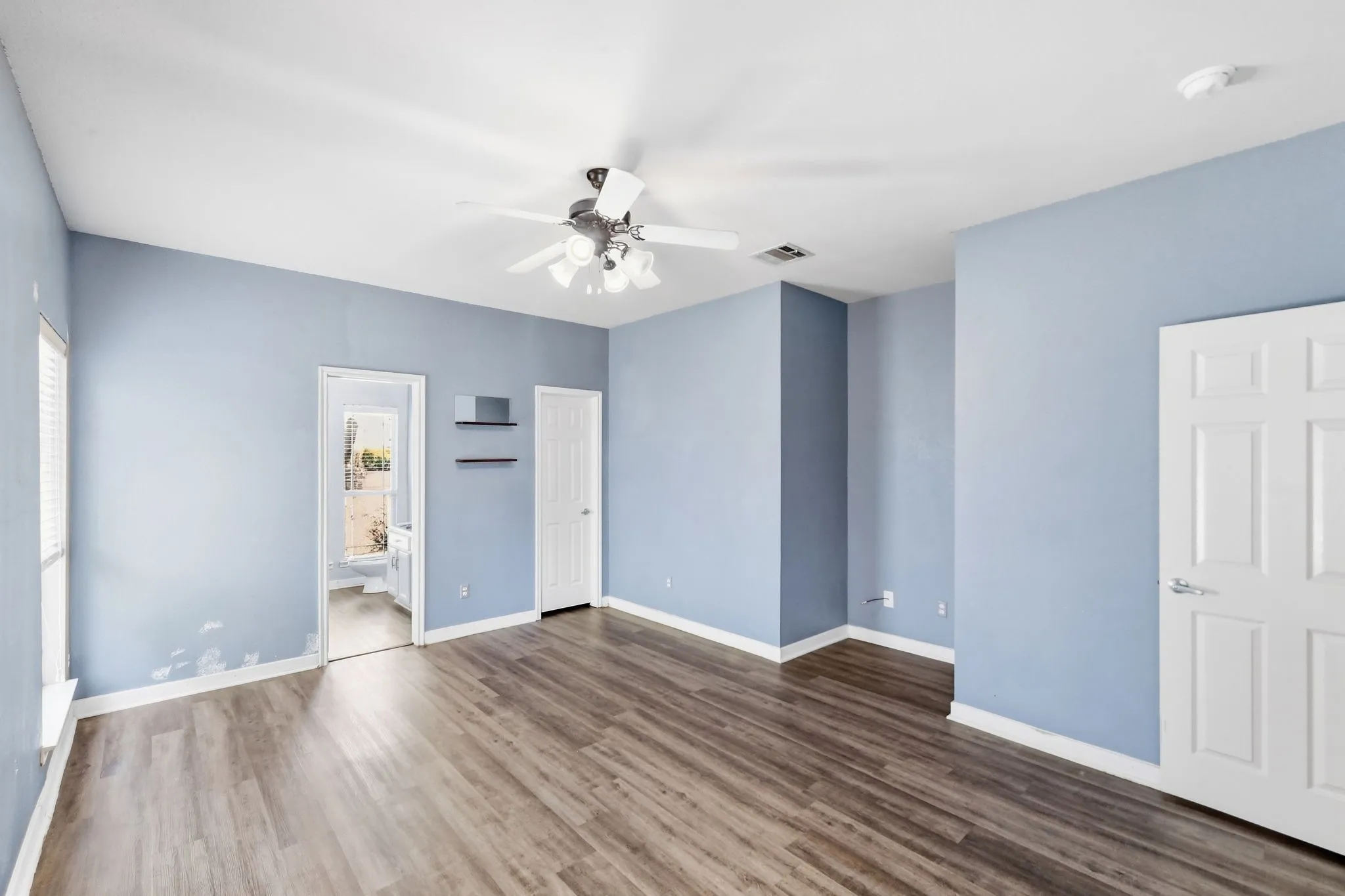 Single Family Residence For Sale in Denton County , 1116 Grey Fox Drive, Savannah, Texas 76227, 3 Bedroom, 3 Bathroom, 2 Garage spaces, 1,676 Sqft, built in 2006, mls#21392913, Real Estate Agent in Savannah, Homes For Sale in Denton county, Homes For Sale in Savannah, Realtor in Savannah Texas, Real Estate Brokerage Independent Realty Texas, Luminita Cordes Realtor