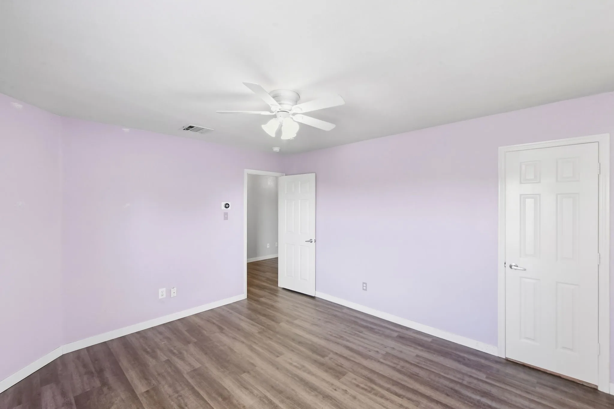Single Family Residence For Sale in Denton County , 1116 Grey Fox Drive, Savannah, Texas 76227, 3 Bedroom, 3 Bathroom, 2 Garage spaces, 1,676 Sqft, built in 2006, mls#21392913, Real Estate Agent in Savannah, Homes For Sale in Denton county, Homes For Sale in Savannah, Realtor in Savannah Texas, Real Estate Brokerage Independent Realty Texas, Luminita Cordes Realtor