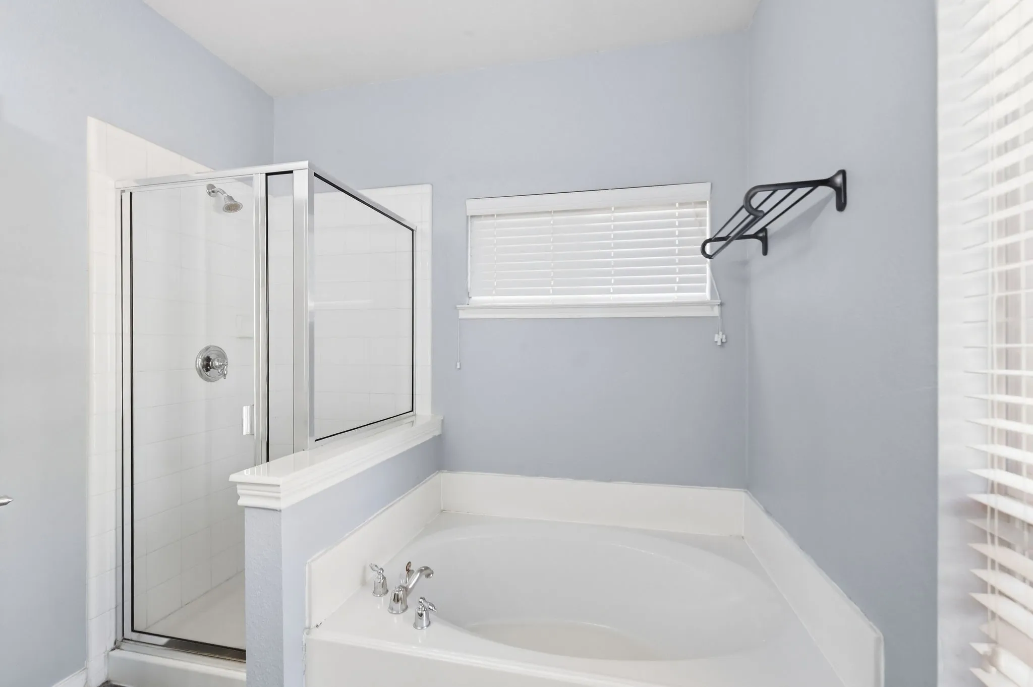 Single Family Residence For Sale in Denton County , 1116 Grey Fox Drive, Savannah, Texas 76227, 3 Bedroom, 3 Bathroom, 2 Garage spaces, 1,676 Sqft, built in 2006, mls#21392913, Real Estate Agent in Savannah, Homes For Sale in Denton county, Homes For Sale in Savannah, Realtor in Savannah Texas, Real Estate Brokerage Independent Realty Texas, Luminita Cordes Realtor