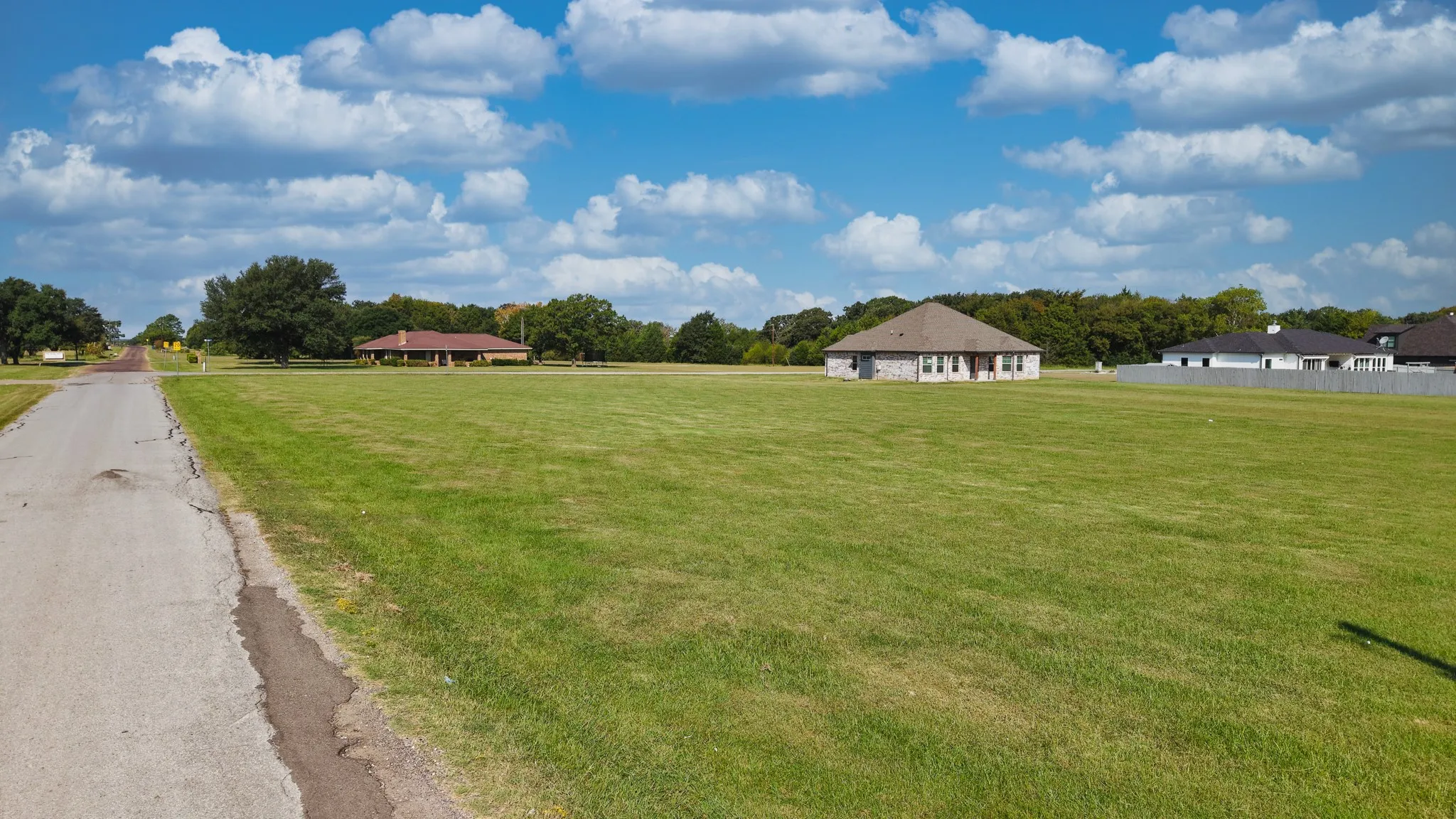 Unimproved Land For Sale in Henderson County , 00 Helen Street, Gun Barrel City, Texas 75156, 0, 0, Garage spaces, 0 Sqft, built in 0, mls#21394295, Real Estate Agent in Gun Barrel City, Homes For Sale in Henderson county, Homes For Sale in Gun Barrel City, Realtor in Gun Barrel City Texas, Real Estate Brokerage Independent Realty Texas, Luminita Cordes Realtor