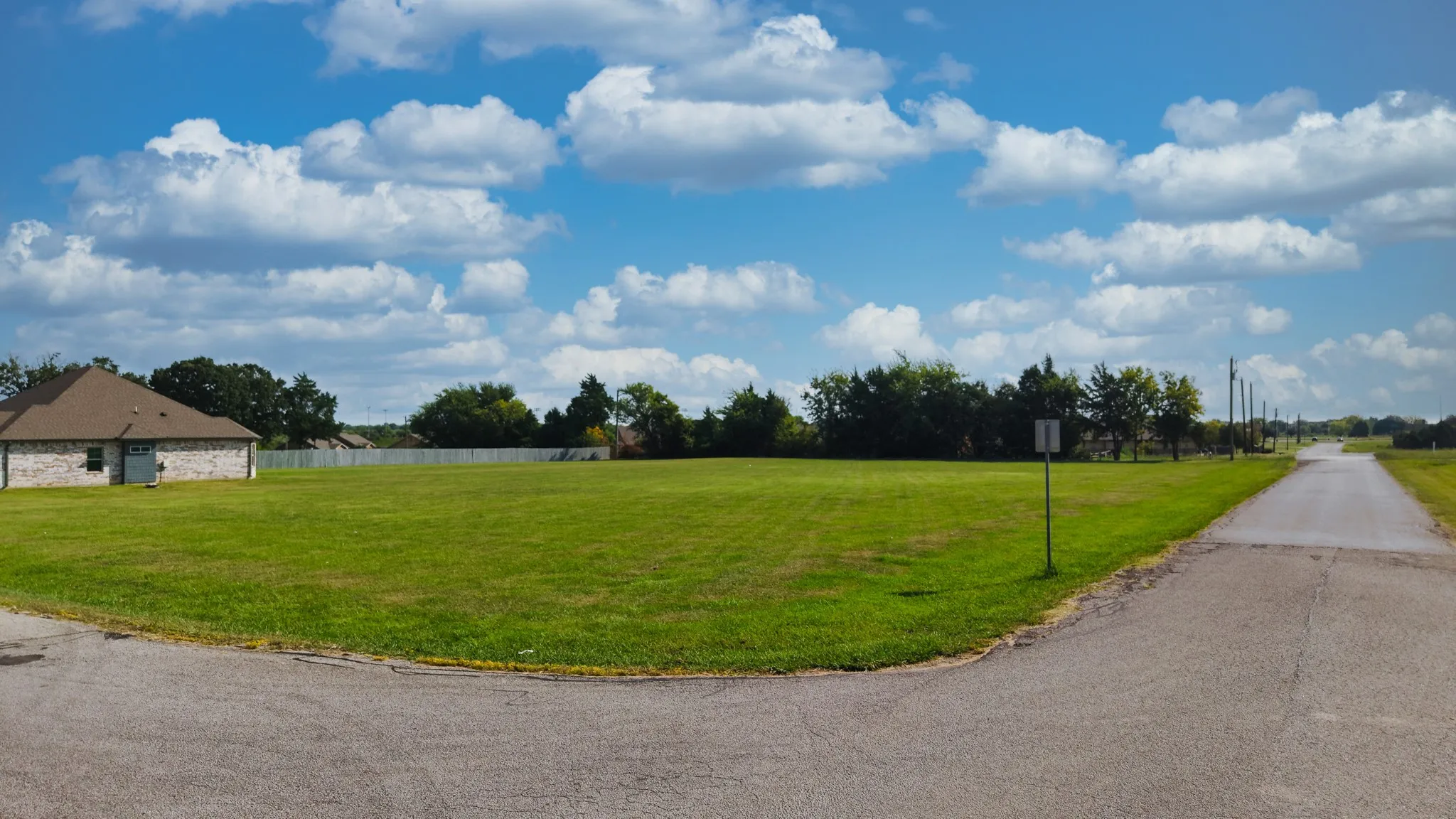 Unimproved Land For Sale in Henderson County , 00 Helen Street, Gun Barrel City, Texas 75156, 0, 0, Garage spaces, 0 Sqft, built in 0, mls#21394295, Real Estate Agent in Gun Barrel City, Homes For Sale in Henderson county, Homes For Sale in Gun Barrel City, Realtor in Gun Barrel City Texas, Real Estate Brokerage Independent Realty Texas, Luminita Cordes Realtor