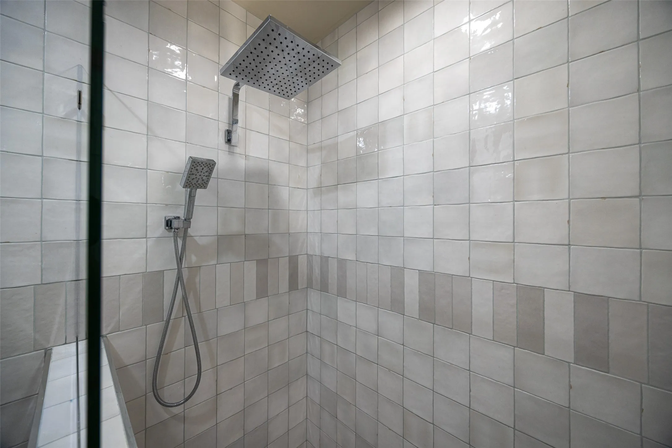 Condominium For Sale in Dallas County , 2408 Victory Park Lane 1240, Dallas, Texas 75219, 3 Bedroom, 3 Bathroom, 2 Garage spaces, 2,444 Sqft, built in 2005, mls#21394434, Real Estate Agent in Dallas, Homes For Sale in Dallas county, Homes For Sale in Dallas, Realtor in Dallas Texas, Real Estate Brokerage Independent Realty Texas, Luminita Cordes Realtor