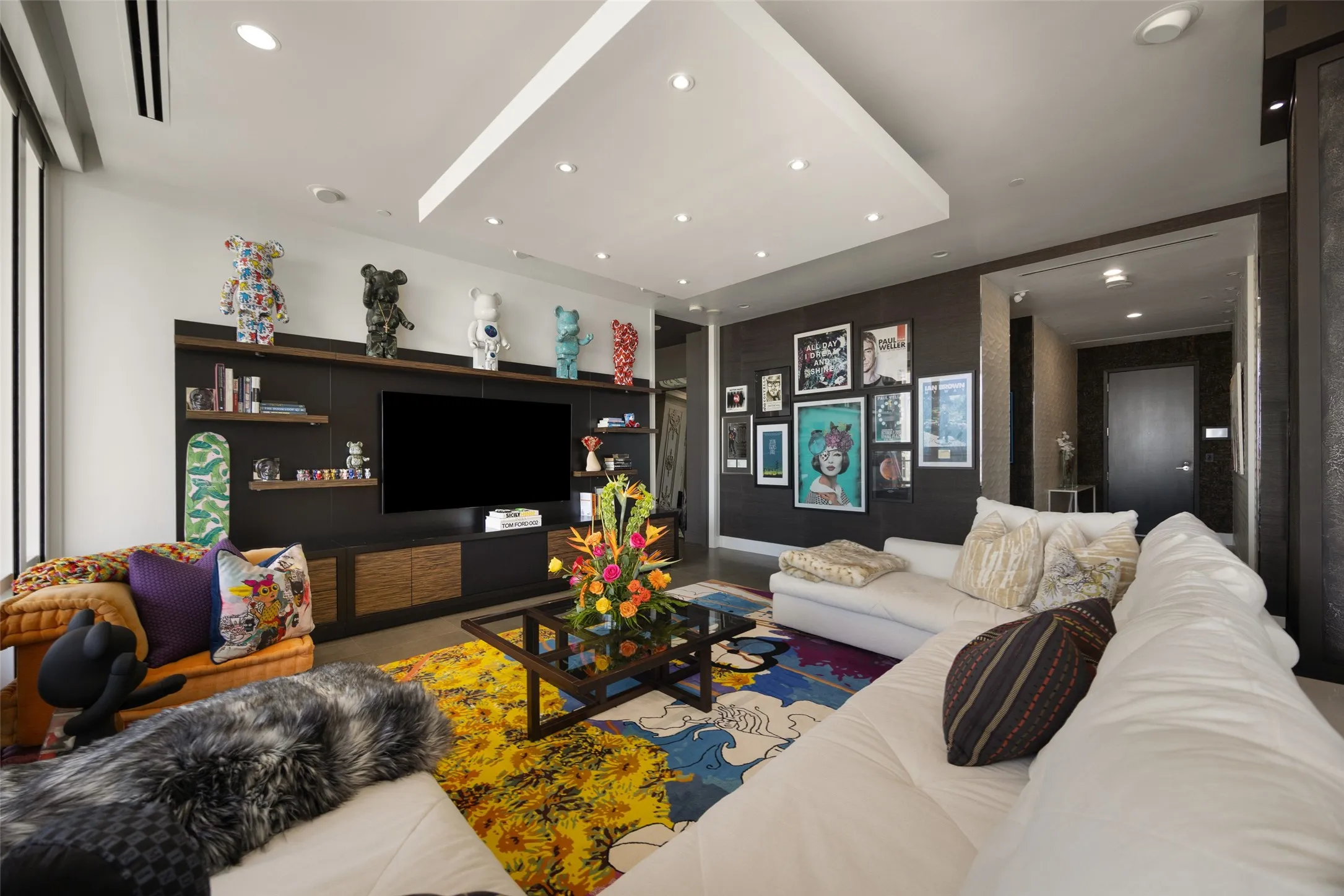 Condominium For Sale in Dallas County , 2408 Victory Park Lane 1240, Dallas, Texas 75219, 3 Bedroom, 3 Bathroom, 2 Garage spaces, 2,444 Sqft, built in 2005, mls#21394434, Real Estate Agent in Dallas, Homes For Sale in Dallas county, Homes For Sale in Dallas, Realtor in Dallas Texas, Real Estate Brokerage Independent Realty Texas, Luminita Cordes Realtor