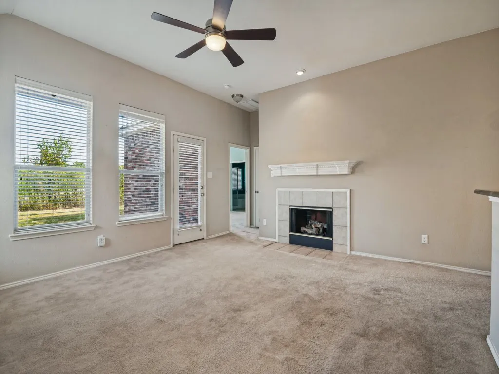 Single Family Residence For Sale in Dallas County , 9421 Links Fairway Drive, Rowlett, Texas 75089, 4 Bedroom, 2 Bathroom, 2 Garage spaces, 1,907 Sqft, built in 2003, mls#21374145, Real Estate Agent in Rowlett, Homes For Sale in Dallas county, Homes For Sale in Rowlett, Realtor in Rowlett Texas, Real Estate Brokerage Independent Realty Texas, Luminita Cordes Realtor