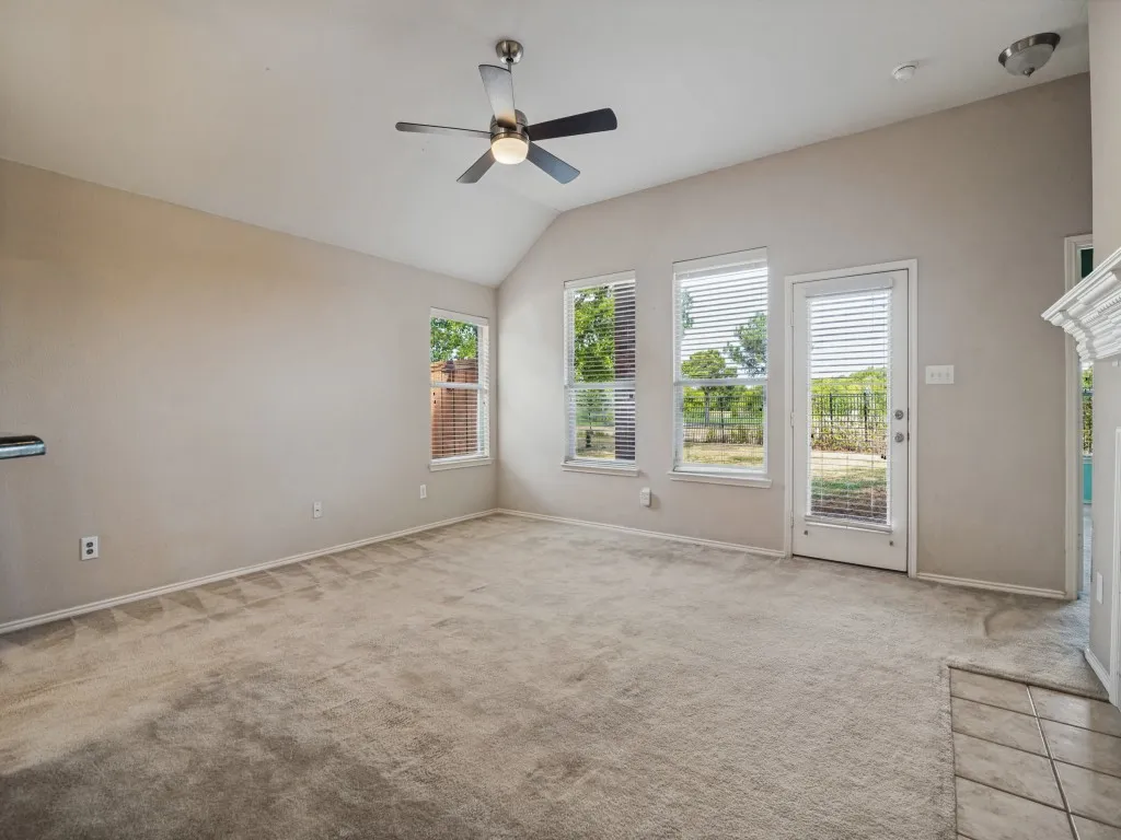 Single Family Residence For Sale in Dallas County , 9421 Links Fairway Drive, Rowlett, Texas 75089, 4 Bedroom, 2 Bathroom, 2 Garage spaces, 1,907 Sqft, built in 2003, mls#21374145, Real Estate Agent in Rowlett, Homes For Sale in Dallas county, Homes For Sale in Rowlett, Realtor in Rowlett Texas, Real Estate Brokerage Independent Realty Texas, Luminita Cordes Realtor