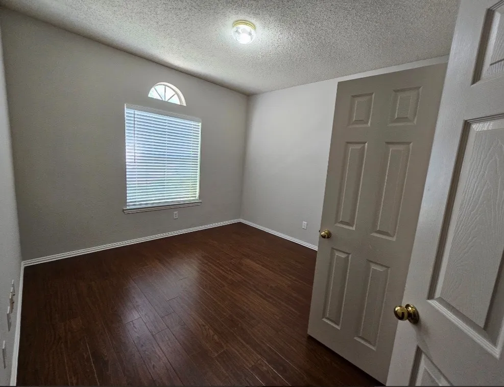 Single Family Residence For Rent in Collin County , 4317 Heath Court, Plano, Texas 75024, 4 Bedroom, 2 Bathroom, 2 Garage spaces, 2,107 Sqft, built in 1997, mls#21394466, Real Estate Agent in Plano, Homes For Rent in Collin county, Homes For Rent in Plano, Realtor in Plano Texas, Real Estate Brokerage Independent Realty Texas, Luminita Cordes Realtor