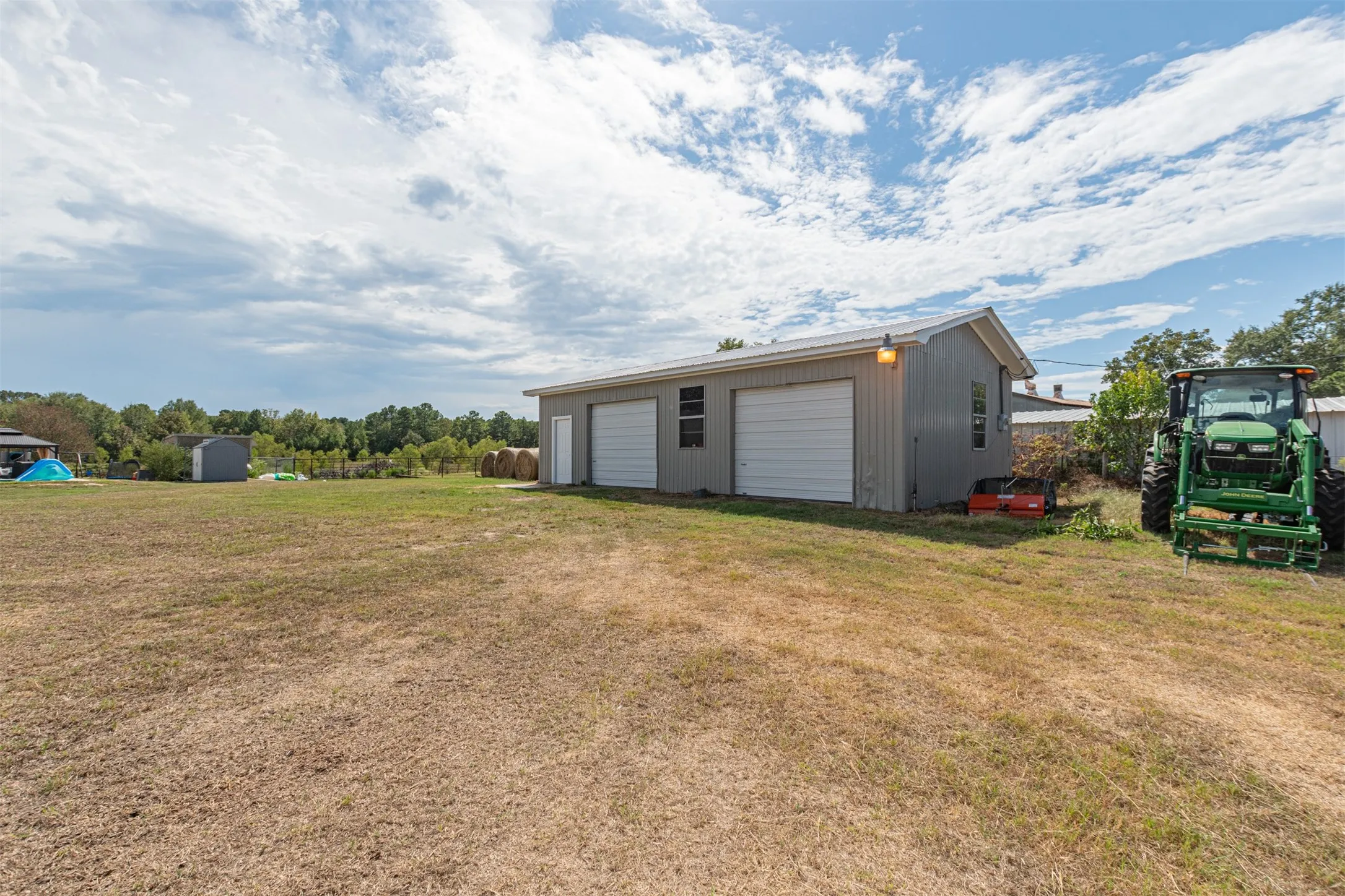 Single Family Residence For Sale in Harrison County , 2162 Blackburn Road, Diana, Texas 75640, 5 Bedroom, 2 Bathroom, Garage spaces, 2,364 Sqft, built in 1948, mls#21394470, Real Estate Agent in Diana, Homes For Sale in Harrison county, Homes For Sale in Diana, Realtor in Diana Texas, Real Estate Brokerage Independent Realty Texas, Luminita Cordes Realtor