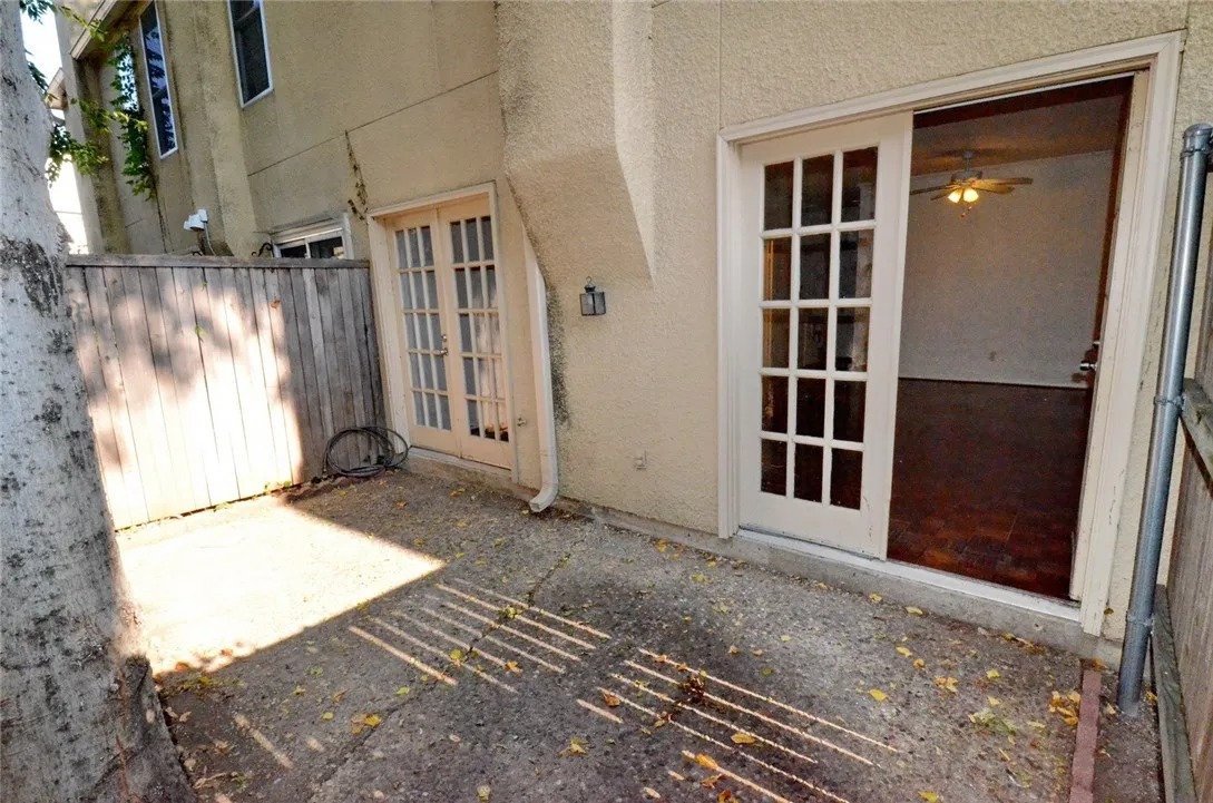 Condominium For Rent in Dallas County , 2727 Shelby Avenue M, Dallas, Texas 75219, 2 Bedroom, 2 Bathroom, Garage spaces, 962 Sqft, built in 1979, mls#21394472, Real Estate Agent in Dallas, Homes For Rent in Dallas county, Homes For Rent in Dallas, Realtor in Dallas Texas, Real Estate Brokerage Independent Realty Texas, Luminita Cordes Realtor