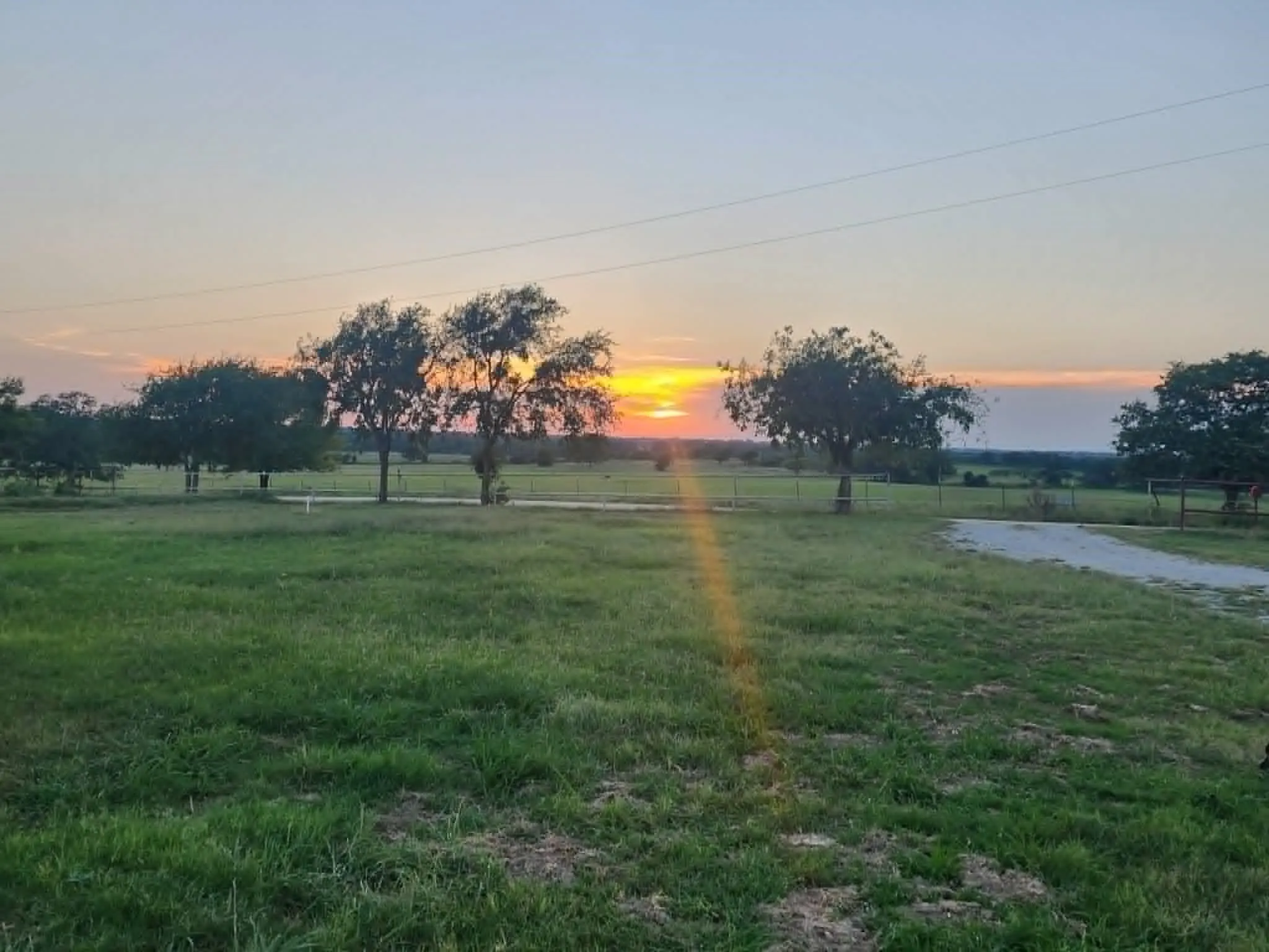 Single Family Residence For Sale in Erath County , 1220 County Road 373, Dublin, Texas 76446, 3 Bedroom, 2 Bathroom, Garage spaces, 1,675 Sqft, built in 2009, mls#21390580, Real Estate Agent in Dublin, Homes For Sale in Erath county, Homes For Sale in Dublin, Realtor in Dublin Texas, Real Estate Brokerage Independent Realty Texas, Luminita Cordes Realtor