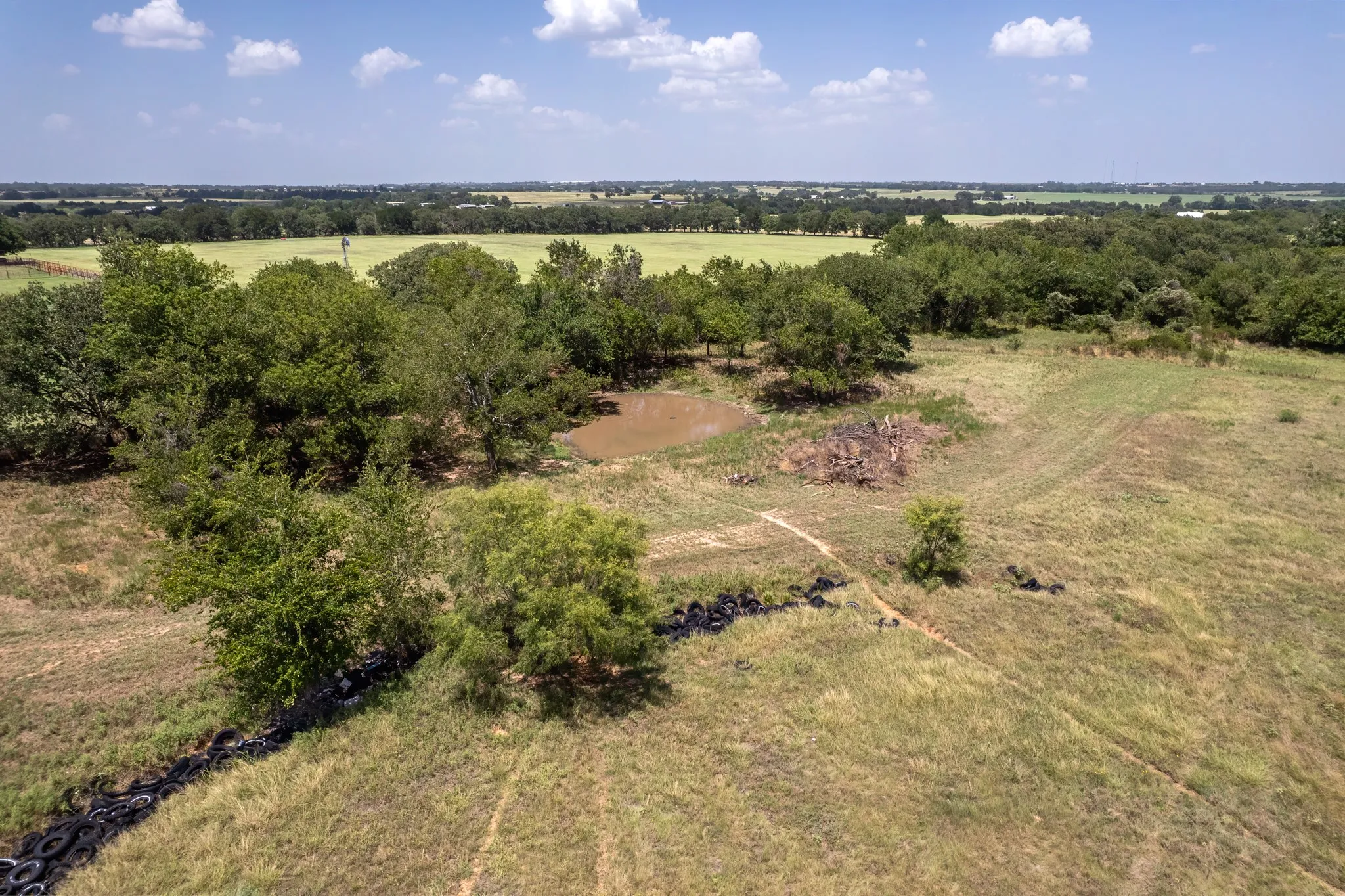 Approximate area of acreage to be determined upon final official survey