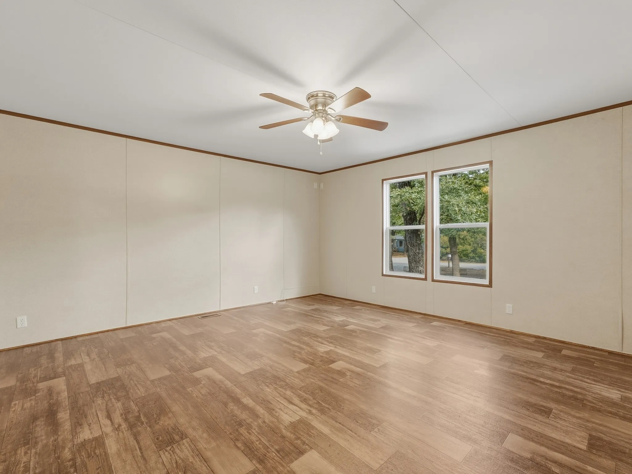 Manufactured Home For Sale in Parker County , 106 Summers Circle, Azle, Texas 76020, 3 Bedroom, 2 Bathroom, Garage spaces, 1,560 Sqft, built in 2022, mls#21394438, Real Estate Agent in Azle, Homes For Sale in Parker county, Homes For Sale in Azle, Realtor in Azle Texas, Real Estate Brokerage Independent Realty Texas, Luminita Cordes Realtor