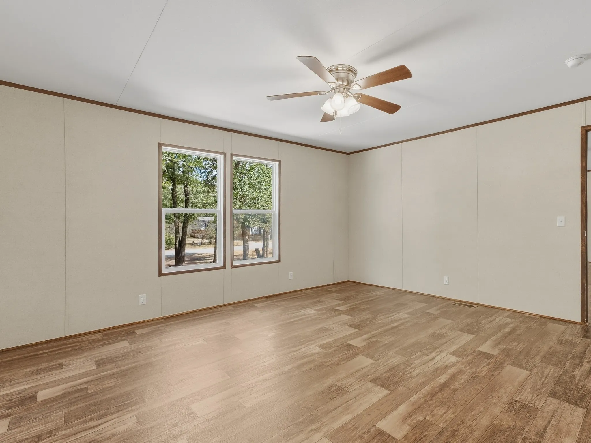 Manufactured Home For Sale in Parker County , 106 Summers Circle, Azle, Texas 76020, 3 Bedroom, 2 Bathroom, Garage spaces, 1,560 Sqft, built in 2022, mls#21394438, Real Estate Agent in Azle, Homes For Sale in Parker county, Homes For Sale in Azle, Realtor in Azle Texas, Real Estate Brokerage Independent Realty Texas, Luminita Cordes Realtor
