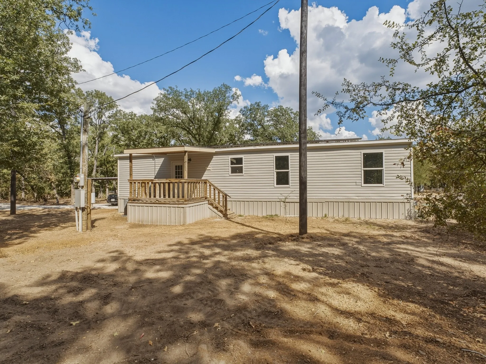 Manufactured Home For Sale in Parker County , 106 Summers Circle, Azle, Texas 76020, 3 Bedroom, 2 Bathroom, Garage spaces, 1,560 Sqft, built in 2022, mls#21394438, Real Estate Agent in Azle, Homes For Sale in Parker county, Homes For Sale in Azle, Realtor in Azle Texas, Real Estate Brokerage Independent Realty Texas, Luminita Cordes Realtor