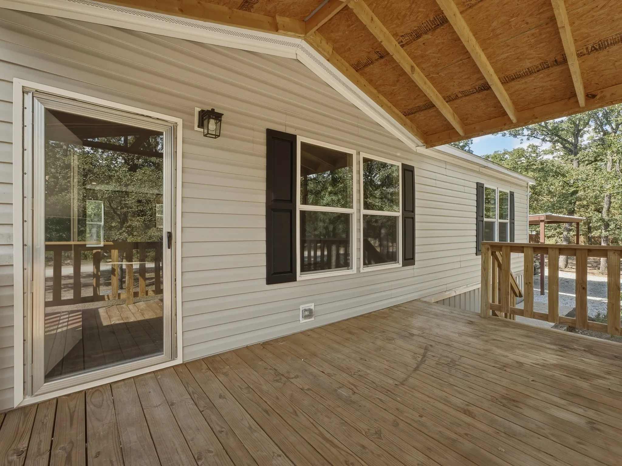 Manufactured Home For Sale in Parker County , 106 Summers Circle, Azle, Texas 76020, 3 Bedroom, 2 Bathroom, Garage spaces, 1,560 Sqft, built in 2022, mls#21394438, Real Estate Agent in Azle, Homes For Sale in Parker county, Homes For Sale in Azle, Realtor in Azle Texas, Real Estate Brokerage Independent Realty Texas, Luminita Cordes Realtor