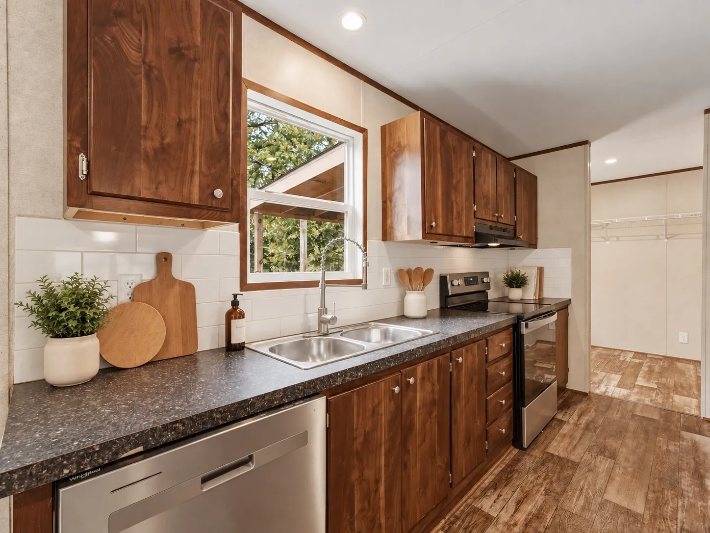 Manufactured Home For Sale in Parker County , 106 Summers Circle, Azle, Texas 76020, 3 Bedroom, 2 Bathroom, Garage spaces, 1,560 Sqft, built in 2022, mls#21394438, Real Estate Agent in Azle, Homes For Sale in Parker county, Homes For Sale in Azle, Realtor in Azle Texas, Real Estate Brokerage Independent Realty Texas, Luminita Cordes Realtor