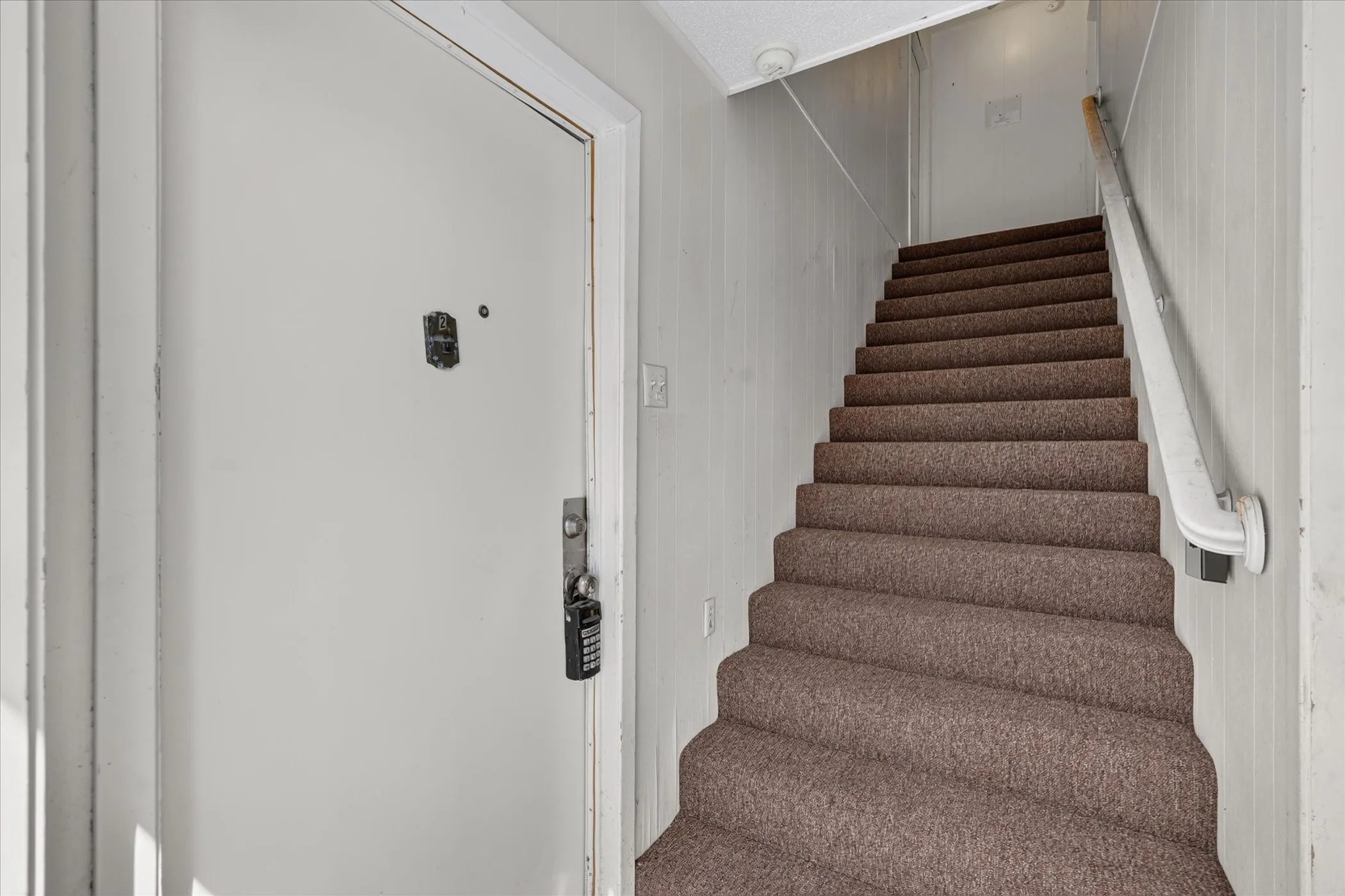 Duplex For Rent in Dallas County , 1805 Randolph Drive 4, Garland, Texas 75041, 1 Bedroom, 1 Bathroom, Garage spaces, 770 Sqft, built in 1969, mls#21394483, Real Estate Agent in Garland, Homes For Rent in Dallas county, Homes For Rent in Garland, Realtor in Garland Texas, Real Estate Brokerage Independent Realty Texas, Luminita Cordes Realtor