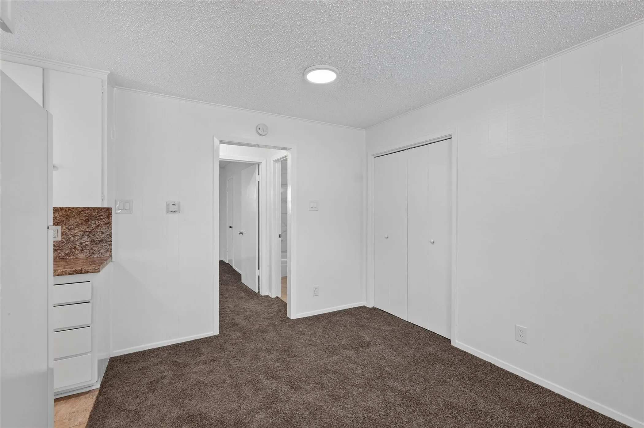 Duplex For Rent in Dallas County , 1805 Randolph Drive 4, Garland, Texas 75041, 1 Bedroom, 1 Bathroom, Garage spaces, 770 Sqft, built in 1969, mls#21394483, Real Estate Agent in Garland, Homes For Rent in Dallas county, Homes For Rent in Garland, Realtor in Garland Texas, Real Estate Brokerage Independent Realty Texas, Luminita Cordes Realtor
