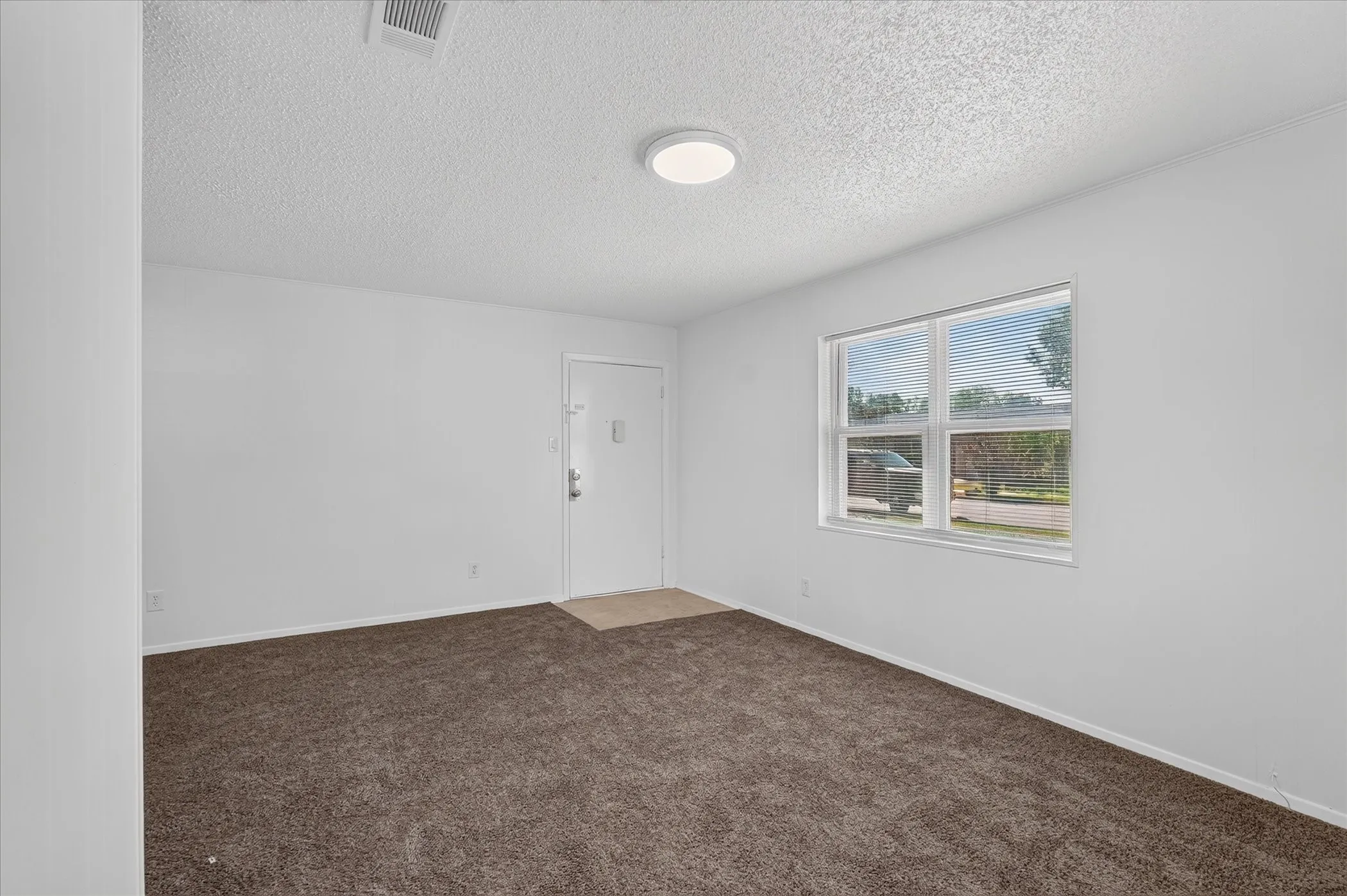 Duplex For Rent in Dallas County , 1805 Randolph Drive 4, Garland, Texas 75041, 1 Bedroom, 1 Bathroom, Garage spaces, 770 Sqft, built in 1969, mls#21394483, Real Estate Agent in Garland, Homes For Rent in Dallas county, Homes For Rent in Garland, Realtor in Garland Texas, Real Estate Brokerage Independent Realty Texas, Luminita Cordes Realtor