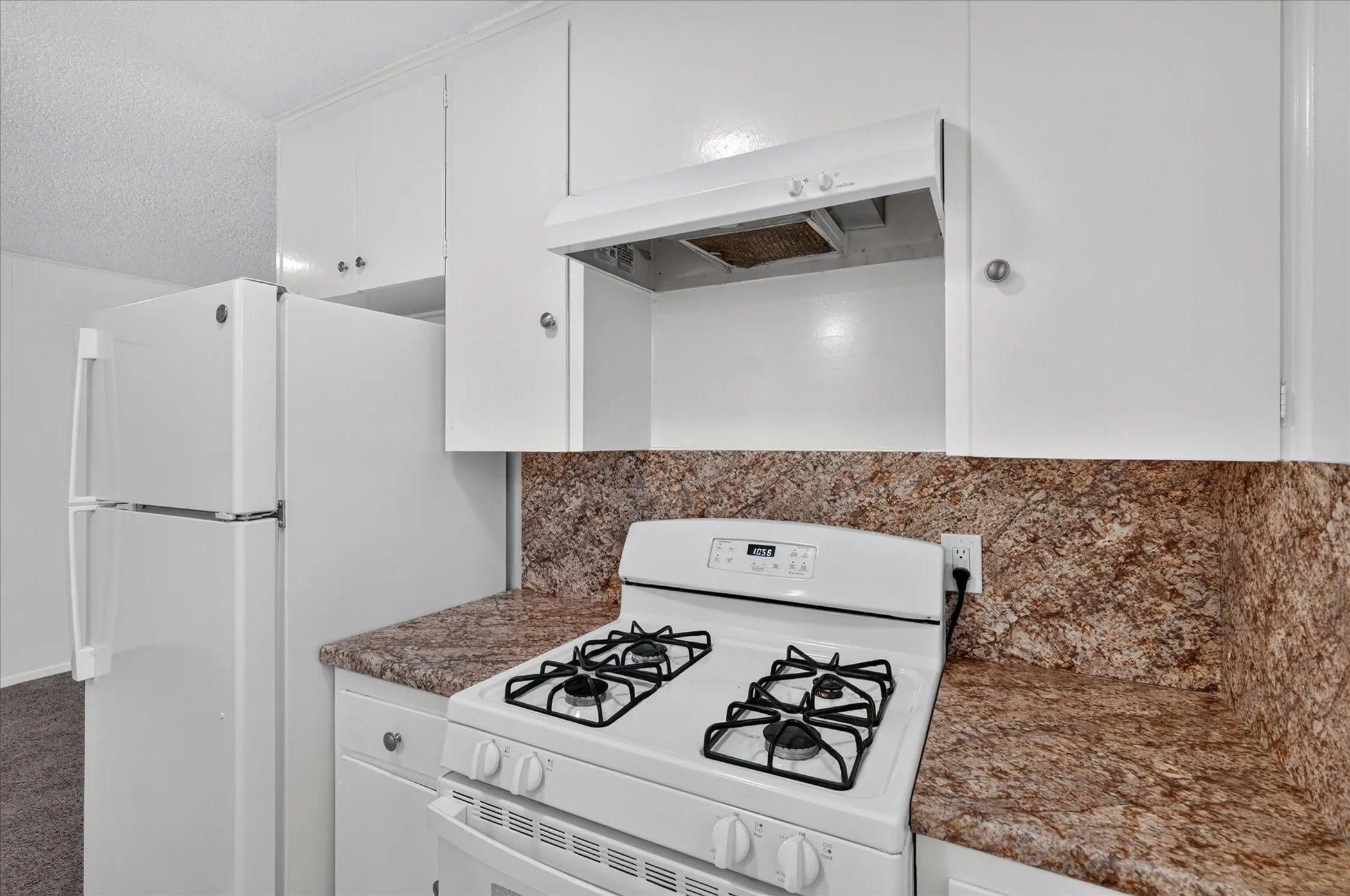 Duplex For Rent in Dallas County , 1805 Randolph Drive 4, Garland, Texas 75041, 1 Bedroom, 1 Bathroom, Garage spaces, 770 Sqft, built in 1969, mls#21394483, Real Estate Agent in Garland, Homes For Rent in Dallas county, Homes For Rent in Garland, Realtor in Garland Texas, Real Estate Brokerage Independent Realty Texas, Luminita Cordes Realtor