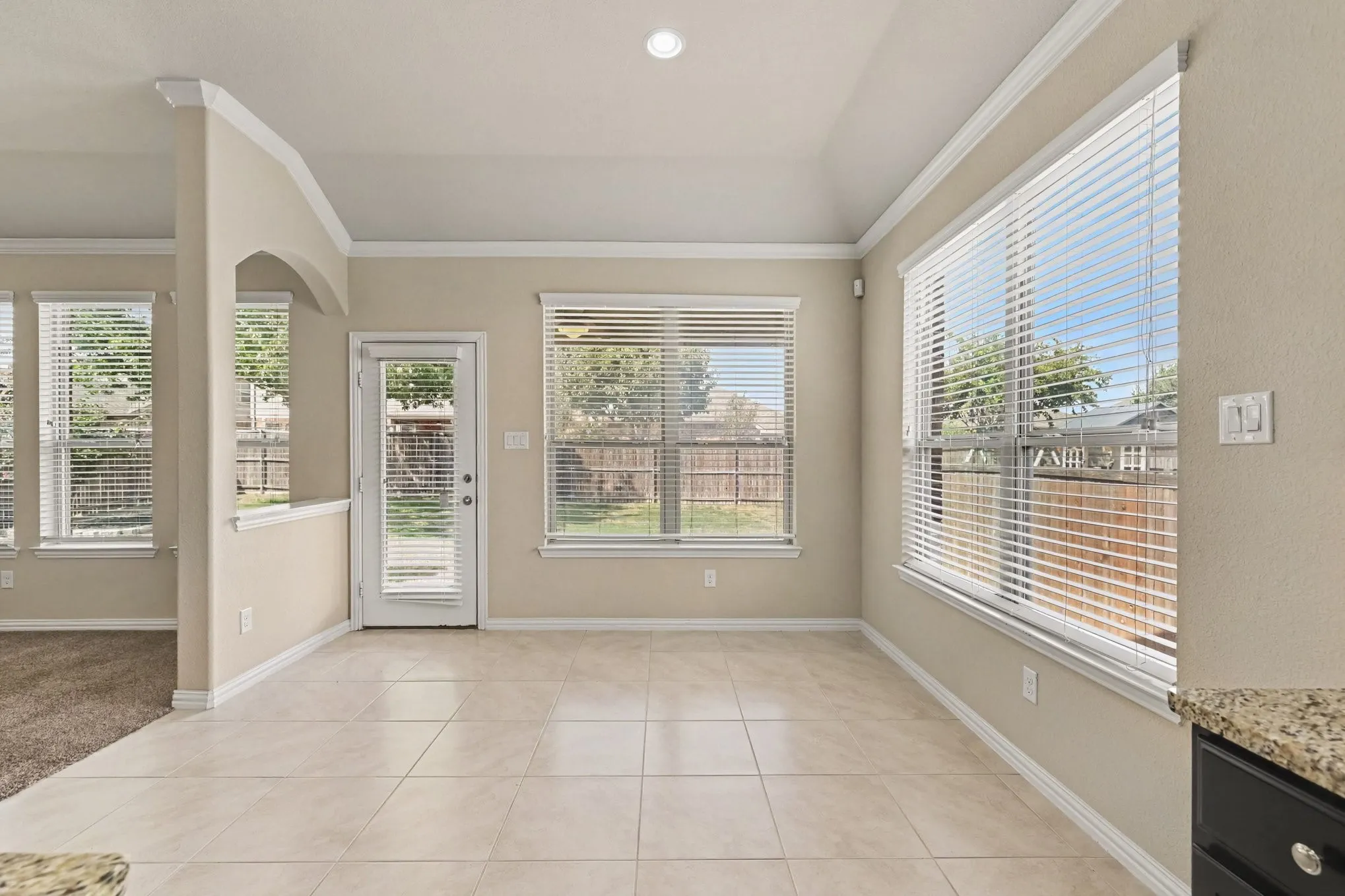 Single Family Residence For Sale in Collin County , 3916 Lands End Drive, Mc Kinney, Texas 75071, 4 Bedroom, 4 Bathroom, 2 Garage spaces, 2,664 Sqft, built in 2014, mls#21392003, Real Estate Agent in Mc Kinney, Homes For Sale in Collin county, Homes For Sale in Mc Kinney, Realtor in Mc Kinney Texas, Real Estate Brokerage Independent Realty Texas, Luminita Cordes Realtor