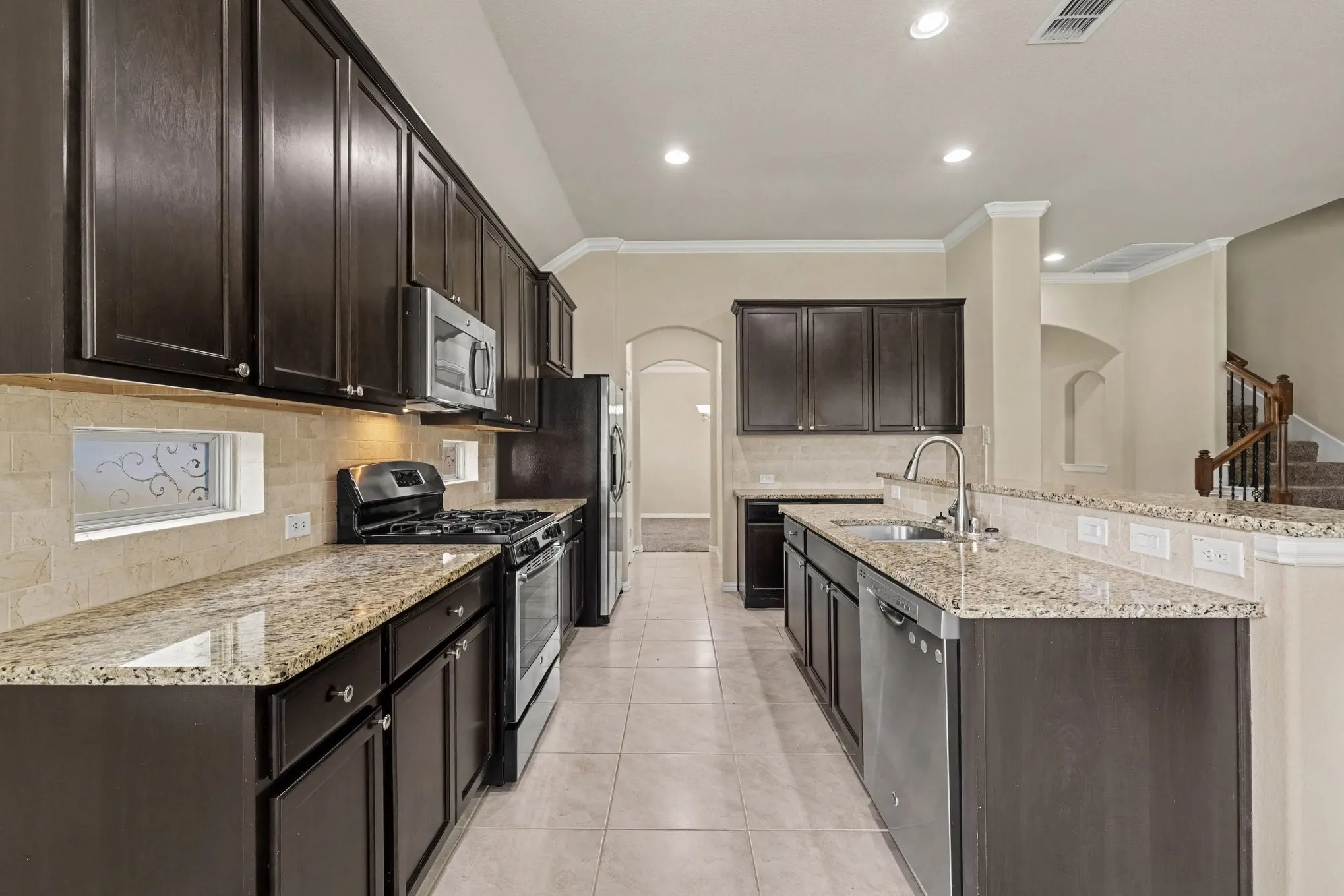 Single Family Residence For Sale in Collin County , 3916 Lands End Drive, Mc Kinney, Texas 75071, 4 Bedroom, 4 Bathroom, 2 Garage spaces, 2,664 Sqft, built in 2014, mls#21392003, Real Estate Agent in Mc Kinney, Homes For Sale in Collin county, Homes For Sale in Mc Kinney, Realtor in Mc Kinney Texas, Real Estate Brokerage Independent Realty Texas, Luminita Cordes Realtor