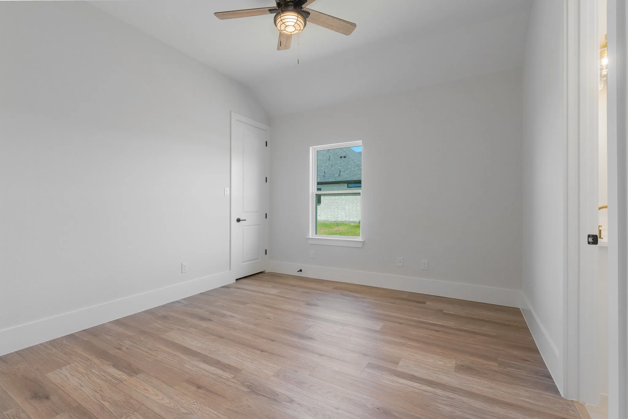 Single Family Residence For Rent in Hunt County , 6220 Purple English Oak, Royse City, Texas 75189, 4 Bedroom, 4 Bathroom, 2 Garage spaces, 3,111 Sqft, built in 2024, mls#21394479, Real Estate Agent in Royse City, Homes For Rent in Hunt county, Homes For Rent in Royse City, Realtor in Royse City Texas, Real Estate Brokerage Independent Realty Texas, Luminita Cordes Realtor
