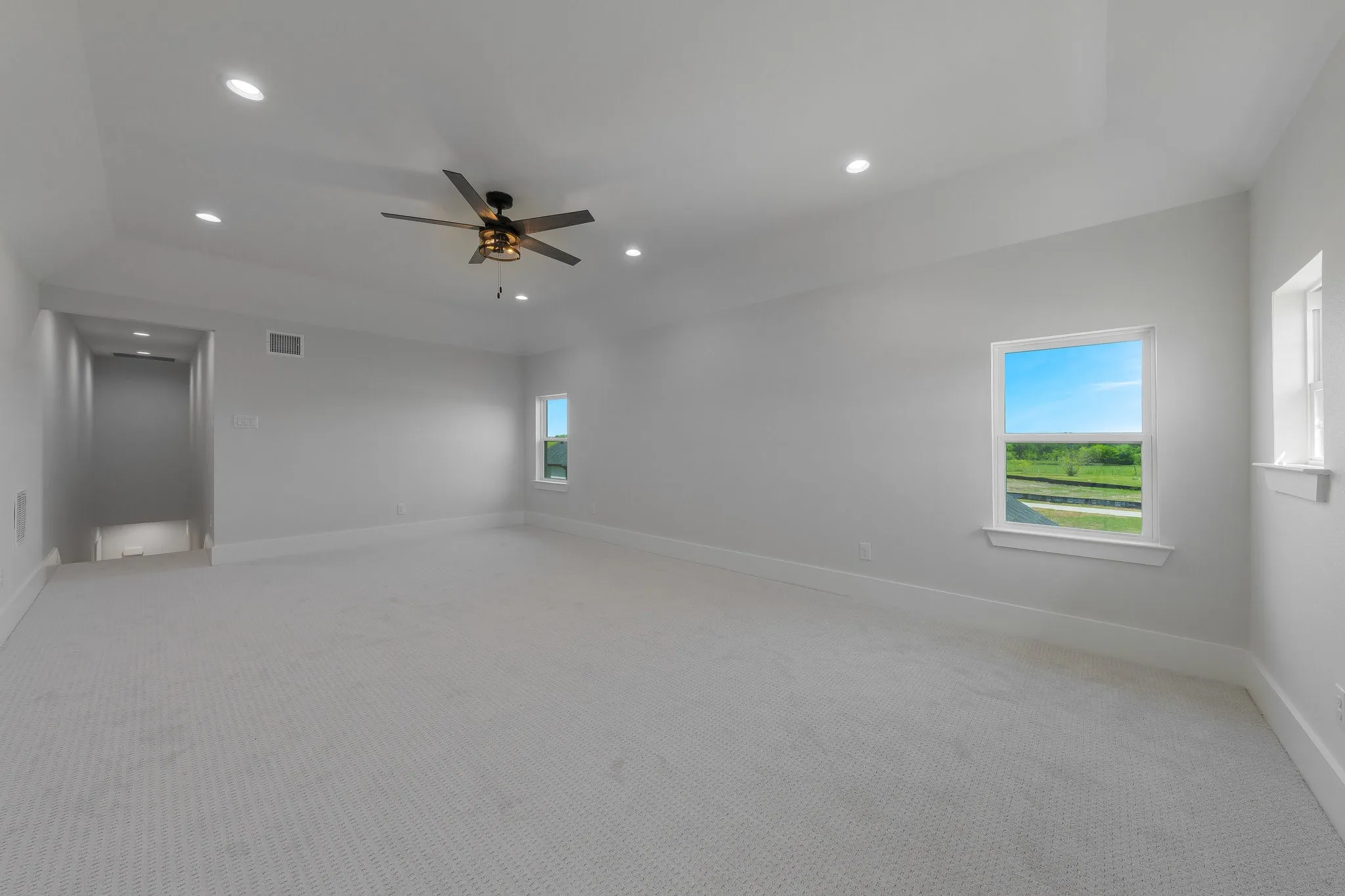 Single Family Residence For Rent in Hunt County , 6220 Purple English Oak, Royse City, Texas 75189, 4 Bedroom, 4 Bathroom, 2 Garage spaces, 3,111 Sqft, built in 2024, mls#21394479, Real Estate Agent in Royse City, Homes For Rent in Hunt county, Homes For Rent in Royse City, Realtor in Royse City Texas, Real Estate Brokerage Independent Realty Texas, Luminita Cordes Realtor