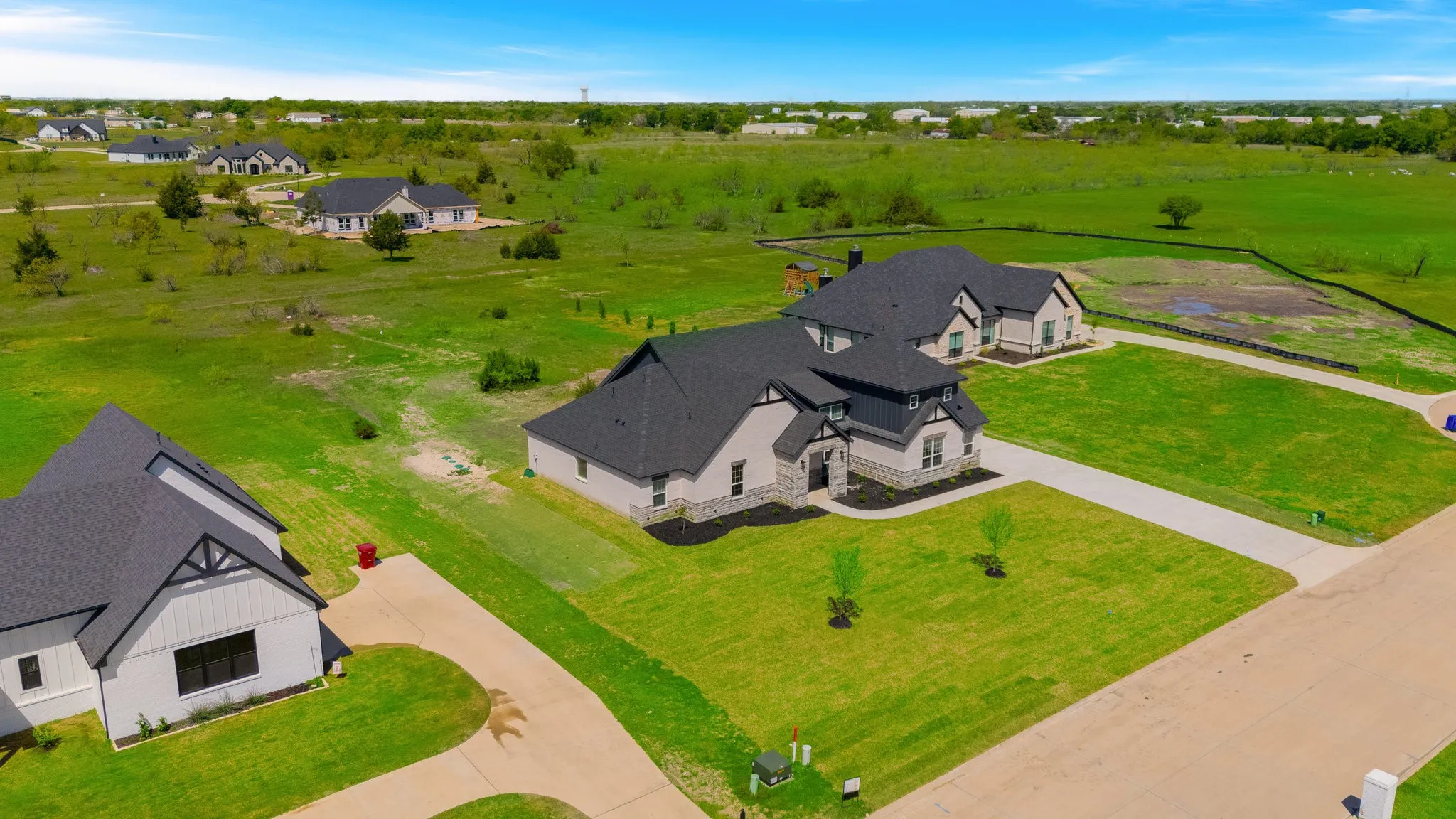 Single Family Residence For Rent in Hunt County , 6220 Purple English Oak, Royse City, Texas 75189, 4 Bedroom, 4 Bathroom, 2 Garage spaces, 3,111 Sqft, built in 2024, mls#21394479, Real Estate Agent in Royse City, Homes For Rent in Hunt county, Homes For Rent in Royse City, Realtor in Royse City Texas, Real Estate Brokerage Independent Realty Texas, Luminita Cordes Realtor