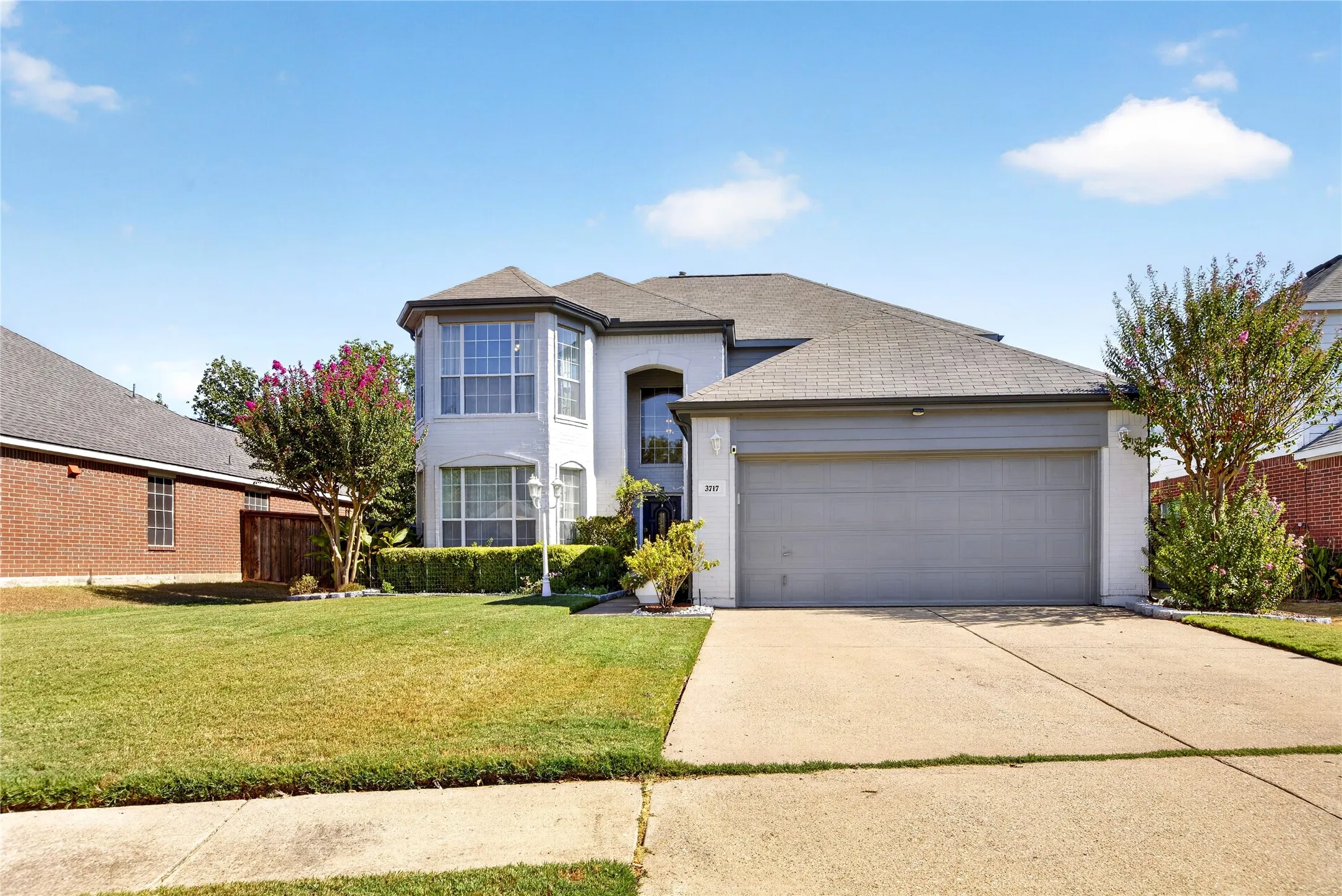 Single Family Residence For Sale in Dallas County , 3717 Balsam Fir Drive, Garland, Texas 75043, 4 Bedroom, 3 Bathroom, 1 Garage spaces, 2,310 Sqft, built in 2003, mls#21394266, Real Estate Agent in Garland, Homes For Sale in Dallas county, Homes For Sale in Garland, Realtor in Garland Texas, Real Estate Brokerage Independent Realty Texas, Luminita Cordes Realtor