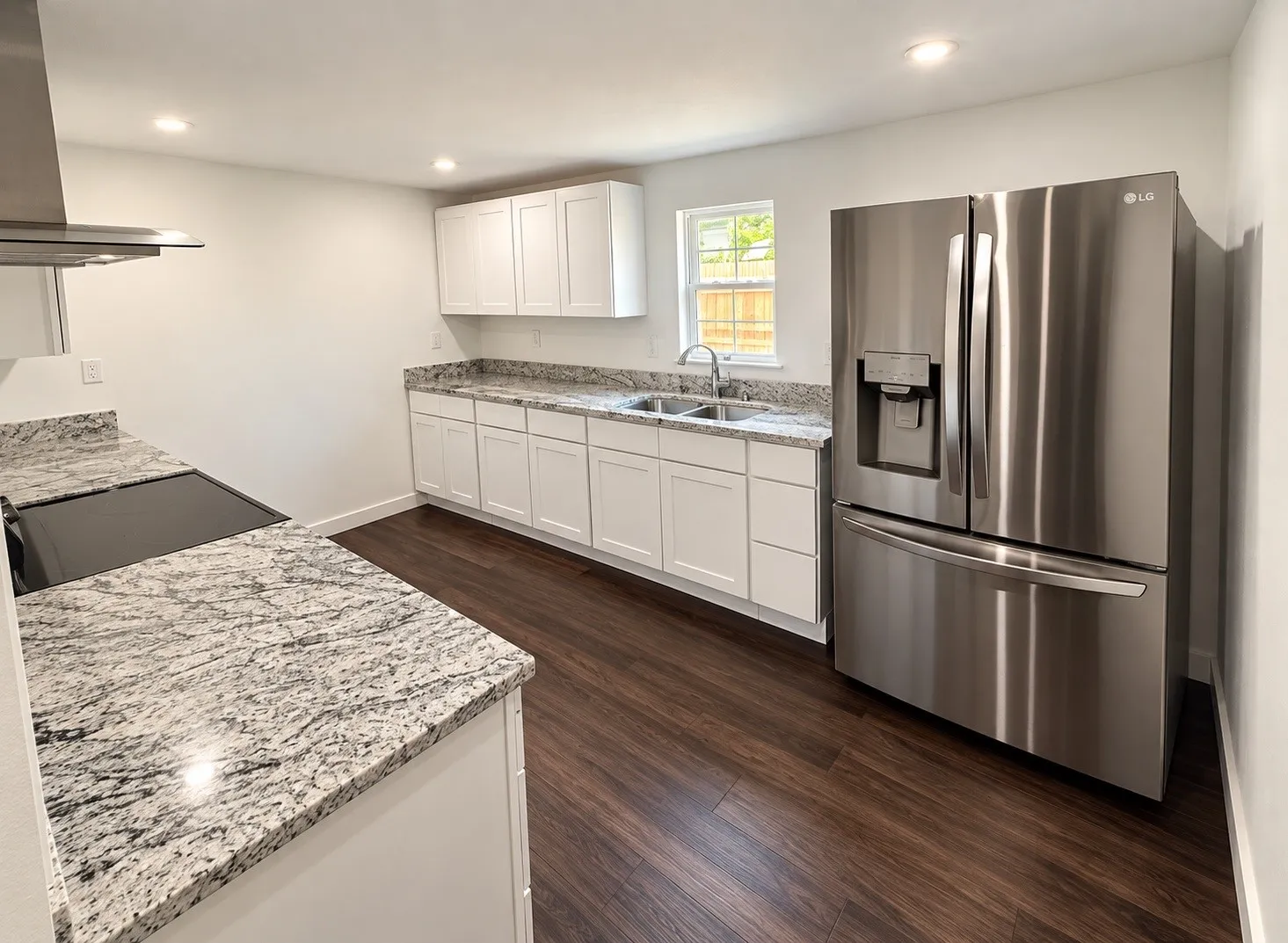 GRANITE COUNTER TOPS