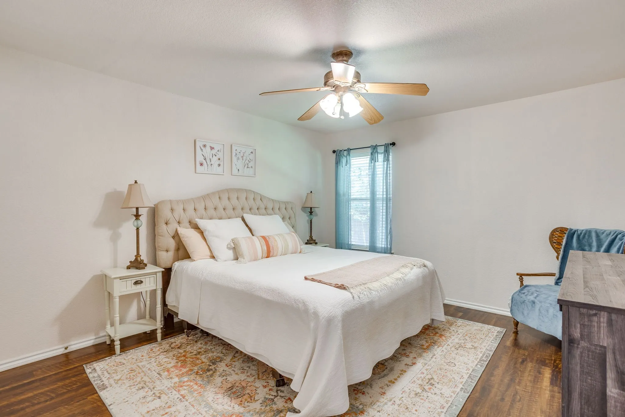 Single Family Residence For Sale in Johnson County , 853 Royal Oak Lane, Burleson, Texas 76028, 4 Bedroom, 2 Bathroom, 2 Garage spaces, 2,147 Sqft, built in 2003, mls#21394359, Real Estate Agent in Burleson, Homes For Sale in Johnson county, Homes For Sale in Burleson, Realtor in Burleson Texas, Real Estate Brokerage Independent Realty Texas, Luminita Cordes Realtor