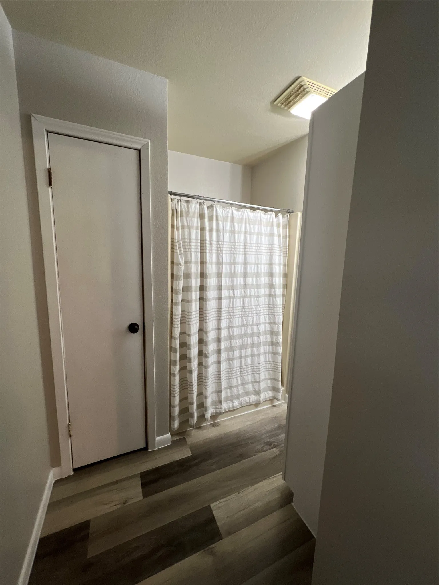 Single Family Residence For Rent in Brown County , 6960 Clifden Drive, Brownwood, Texas 76801, 2 Bedroom, 2 Bathroom, Garage spaces, 1,200 Sqft, built in 1970, mls#21394499, Real Estate Agent in Brownwood, Homes For Rent in Brown county, Homes For Rent in Brownwood, Realtor in Brownwood Texas, Real Estate Brokerage Independent Realty Texas, Luminita Cordes Realtor
