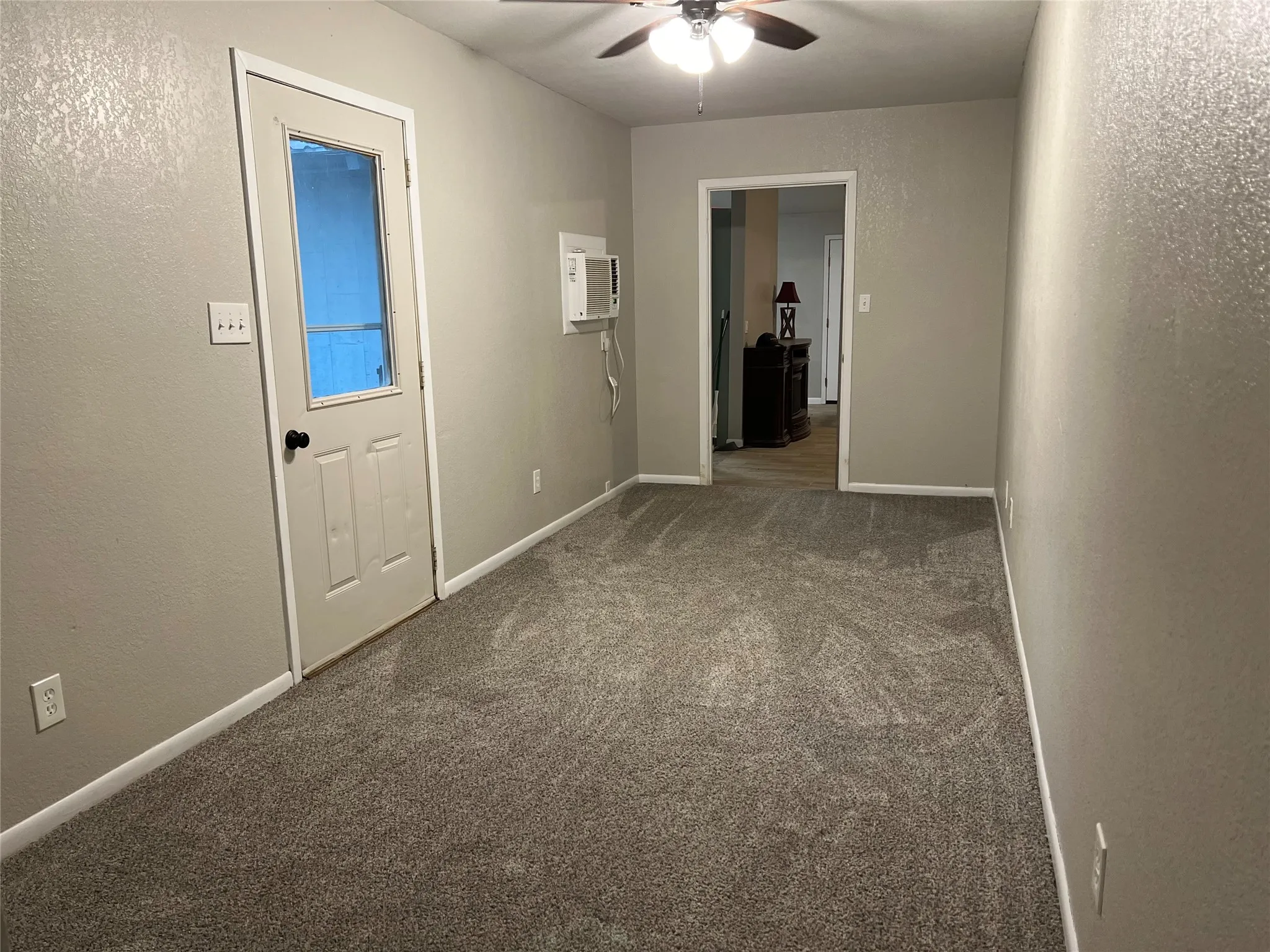 Single Family Residence For Rent in Brown County , 6960 Clifden Drive, Brownwood, Texas 76801, 2 Bedroom, 2 Bathroom, Garage spaces, 1,200 Sqft, built in 1970, mls#21394499, Real Estate Agent in Brownwood, Homes For Rent in Brown county, Homes For Rent in Brownwood, Realtor in Brownwood Texas, Real Estate Brokerage Independent Realty Texas, Luminita Cordes Realtor