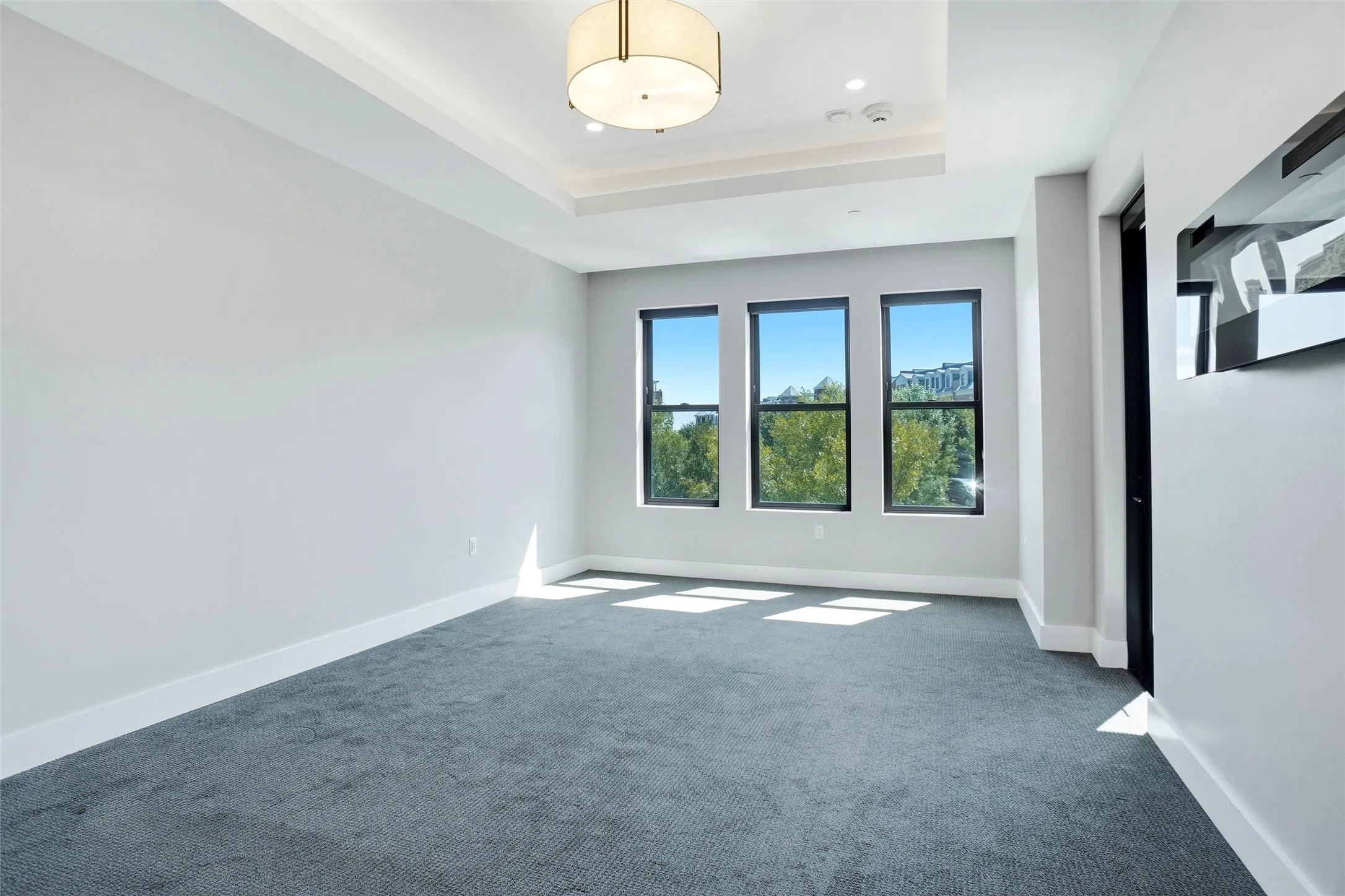 Condominium For Sale in Tarrant County , 350 Central Avenue 208, Southlake, Texas 76092, 2 Bedroom, 2 Bathroom, 2 Garage spaces, 1,659 Sqft, built in 2018, mls#21394485, Real Estate Agent in Southlake, Homes For Sale in Tarrant county, Homes For Sale in Southlake, Realtor in Southlake Texas, Real Estate Brokerage Independent Realty Texas, Luminita Cordes Realtor