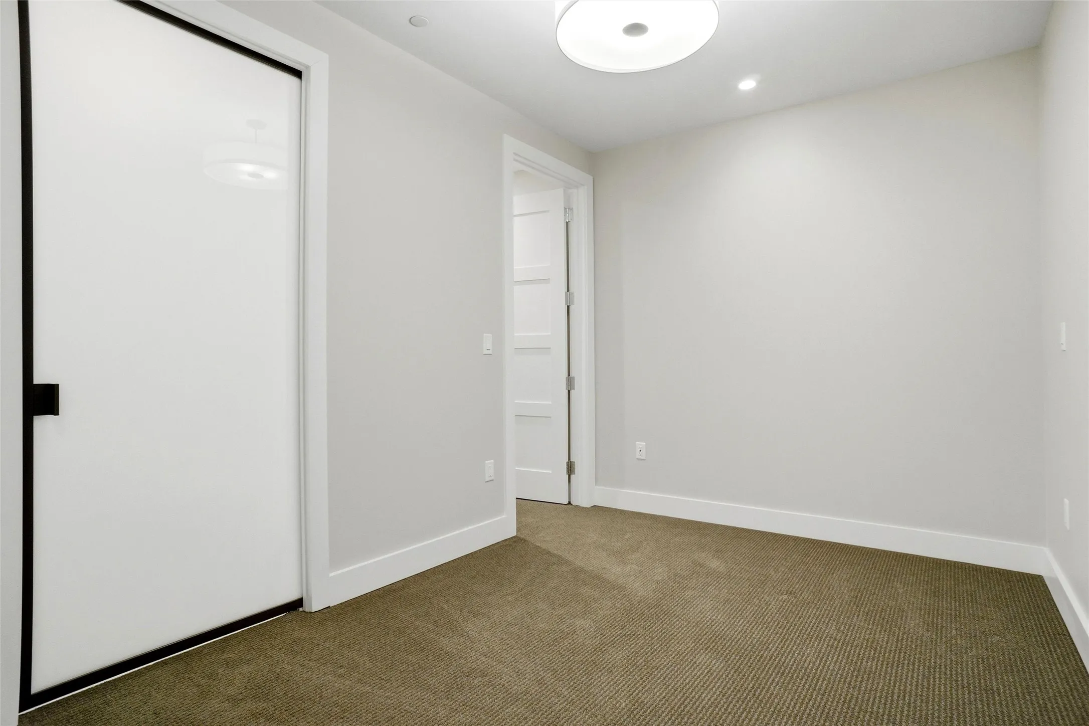 Condominium For Sale in Tarrant County , 350 Central Avenue 208, Southlake, Texas 76092, 2 Bedroom, 2 Bathroom, 2 Garage spaces, 1,659 Sqft, built in 2018, mls#21394485, Real Estate Agent in Southlake, Homes For Sale in Tarrant county, Homes For Sale in Southlake, Realtor in Southlake Texas, Real Estate Brokerage Independent Realty Texas, Luminita Cordes Realtor