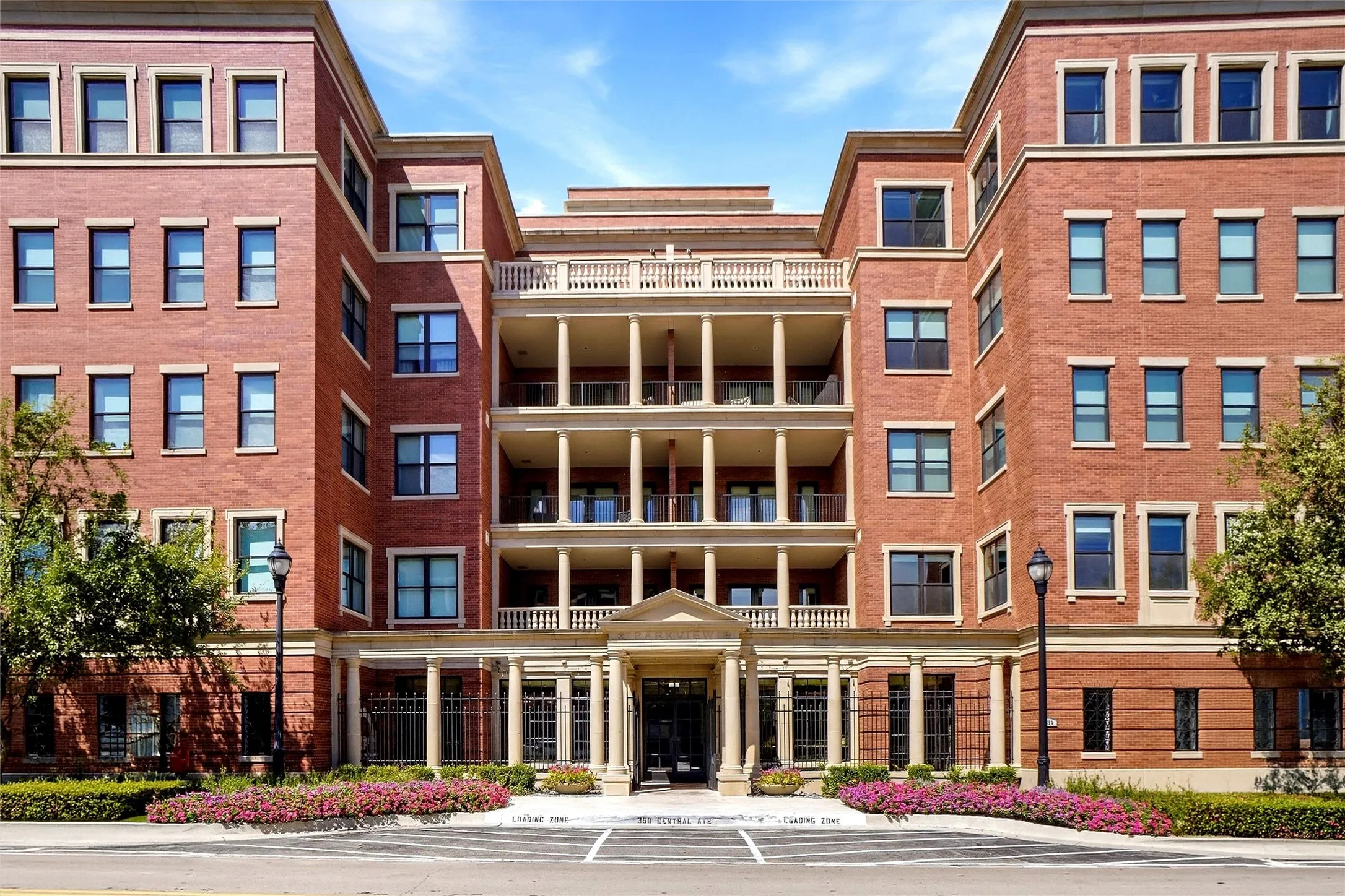 Condominium For Sale in Tarrant County , 350 Central Avenue 208, Southlake, Texas 76092, 2 Bedroom, 2 Bathroom, 2 Garage spaces, 1,659 Sqft, built in 2018, mls#21394485, Real Estate Agent in Southlake, Homes For Sale in Tarrant county, Homes For Sale in Southlake, Realtor in Southlake Texas, Real Estate Brokerage Independent Realty Texas, Luminita Cordes Realtor