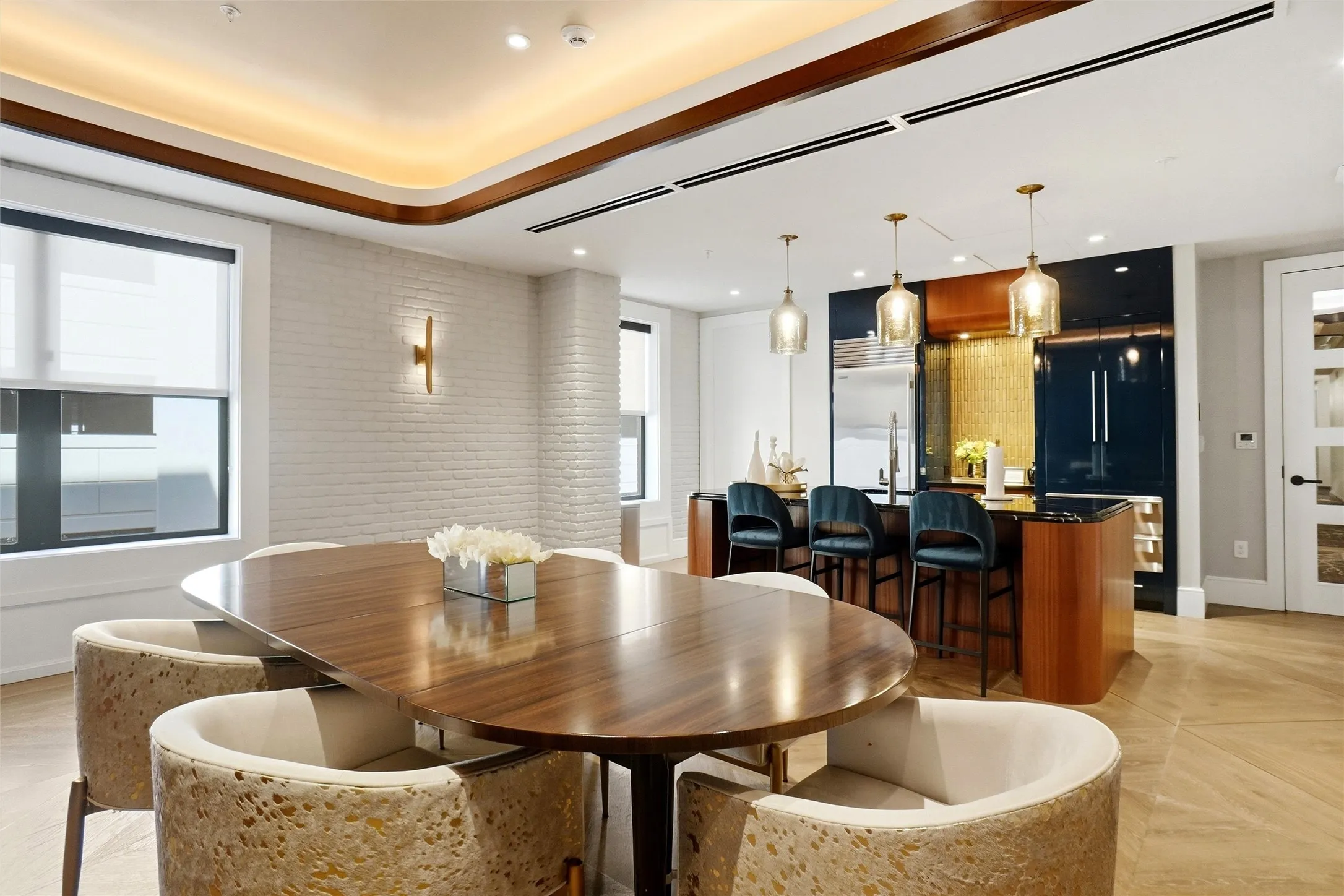 Condominium For Sale in Tarrant County , 350 Central Avenue 208, Southlake, Texas 76092, 2 Bedroom, 2 Bathroom, 2 Garage spaces, 1,659 Sqft, built in 2018, mls#21394485, Real Estate Agent in Southlake, Homes For Sale in Tarrant county, Homes For Sale in Southlake, Realtor in Southlake Texas, Real Estate Brokerage Independent Realty Texas, Luminita Cordes Realtor