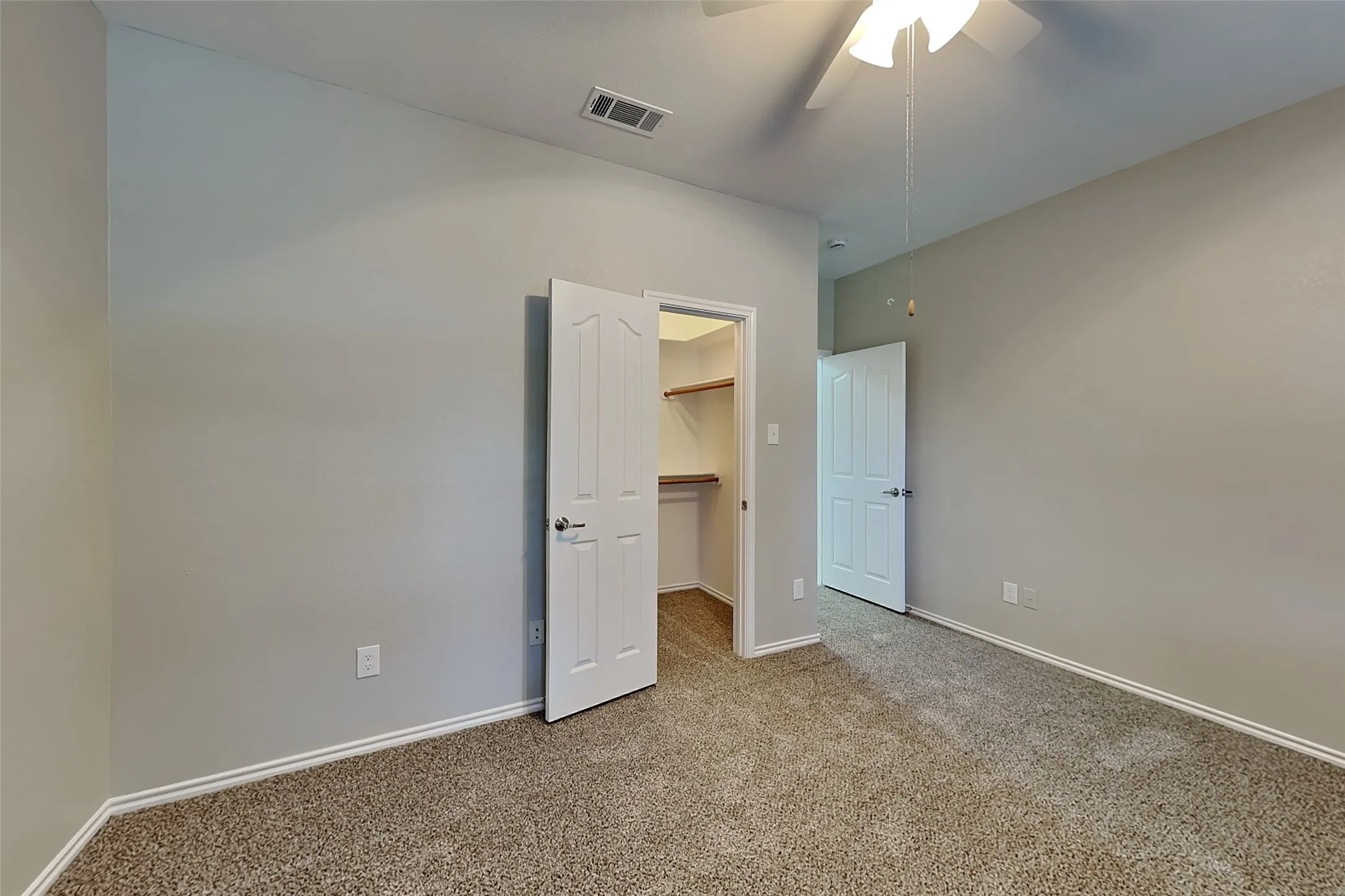 Single Family Residence For Rent in Tarrant County , 12901 Farmington Drive, Fort Worth, Texas 76244, 3 Bedroom, 2 Bathroom, 2 Garage spaces, 1,536 Sqft, built in 2005, mls#21394495, Real Estate Agent in Fort Worth, Homes For Rent in Tarrant county, Homes For Rent in Fort Worth, Realtor in Fort Worth Texas, Real Estate Brokerage Independent Realty Texas, Luminita Cordes Realtor